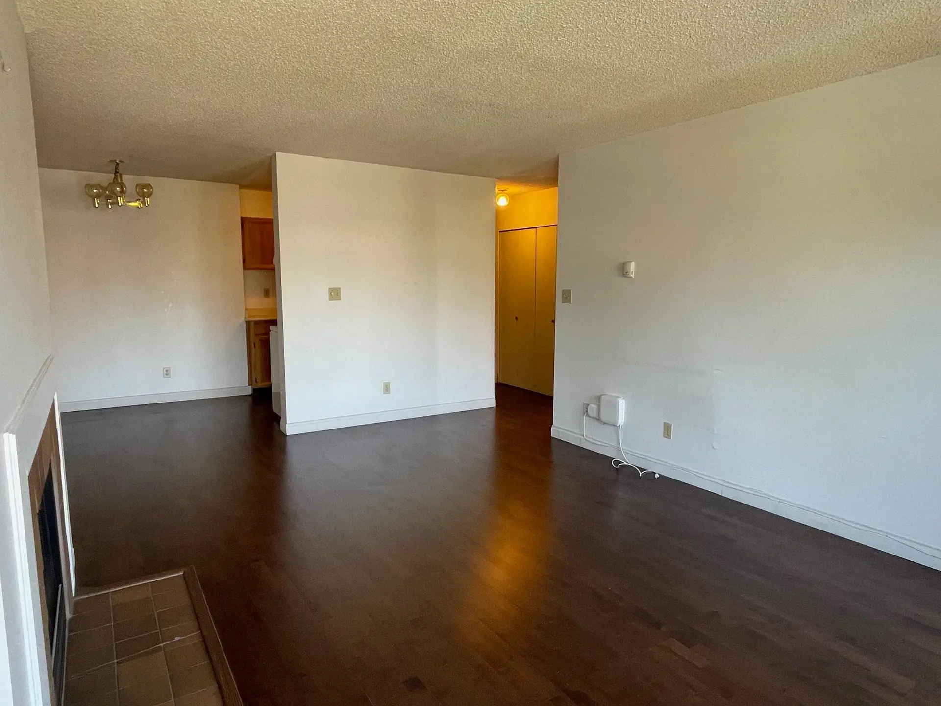 #219 8600 Ackroyd Road - Image 4