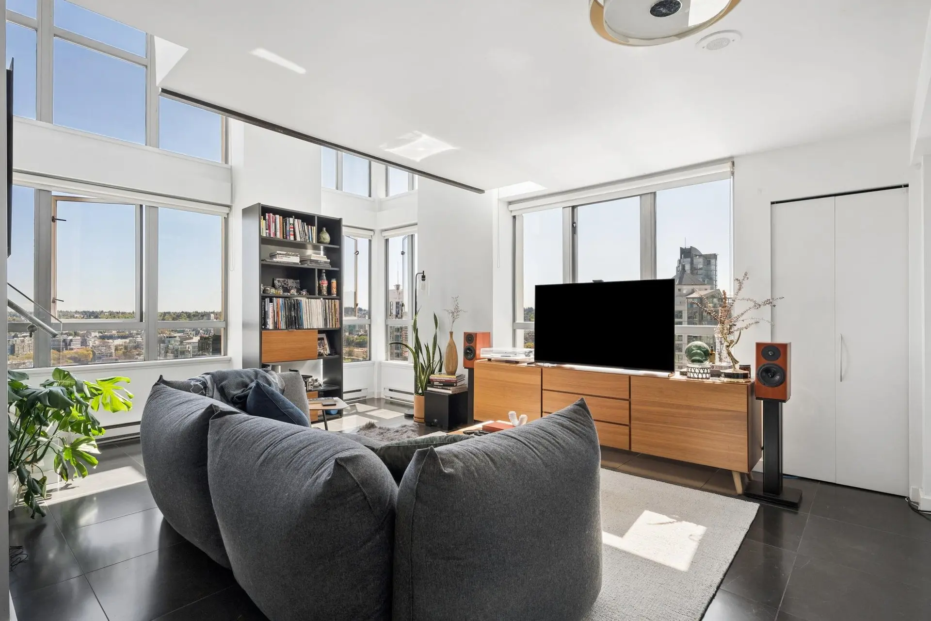 Property at #2601 1238 Richards Street, Vancouver, BC