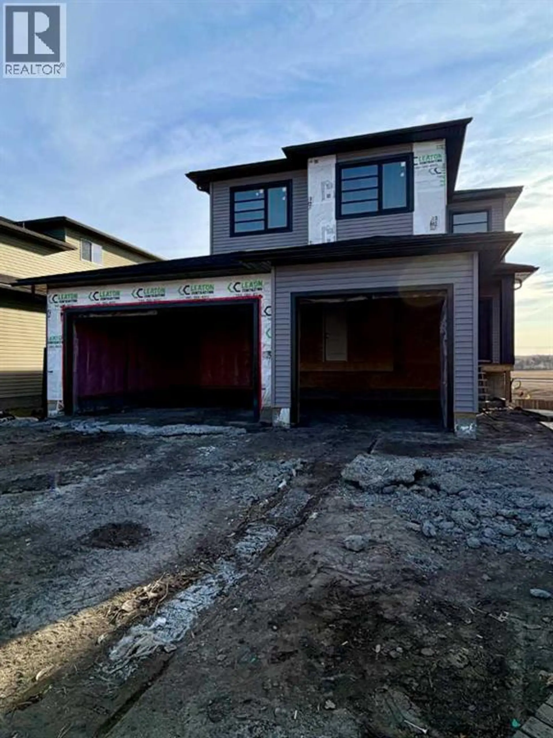 7057 85 Street - Image 2