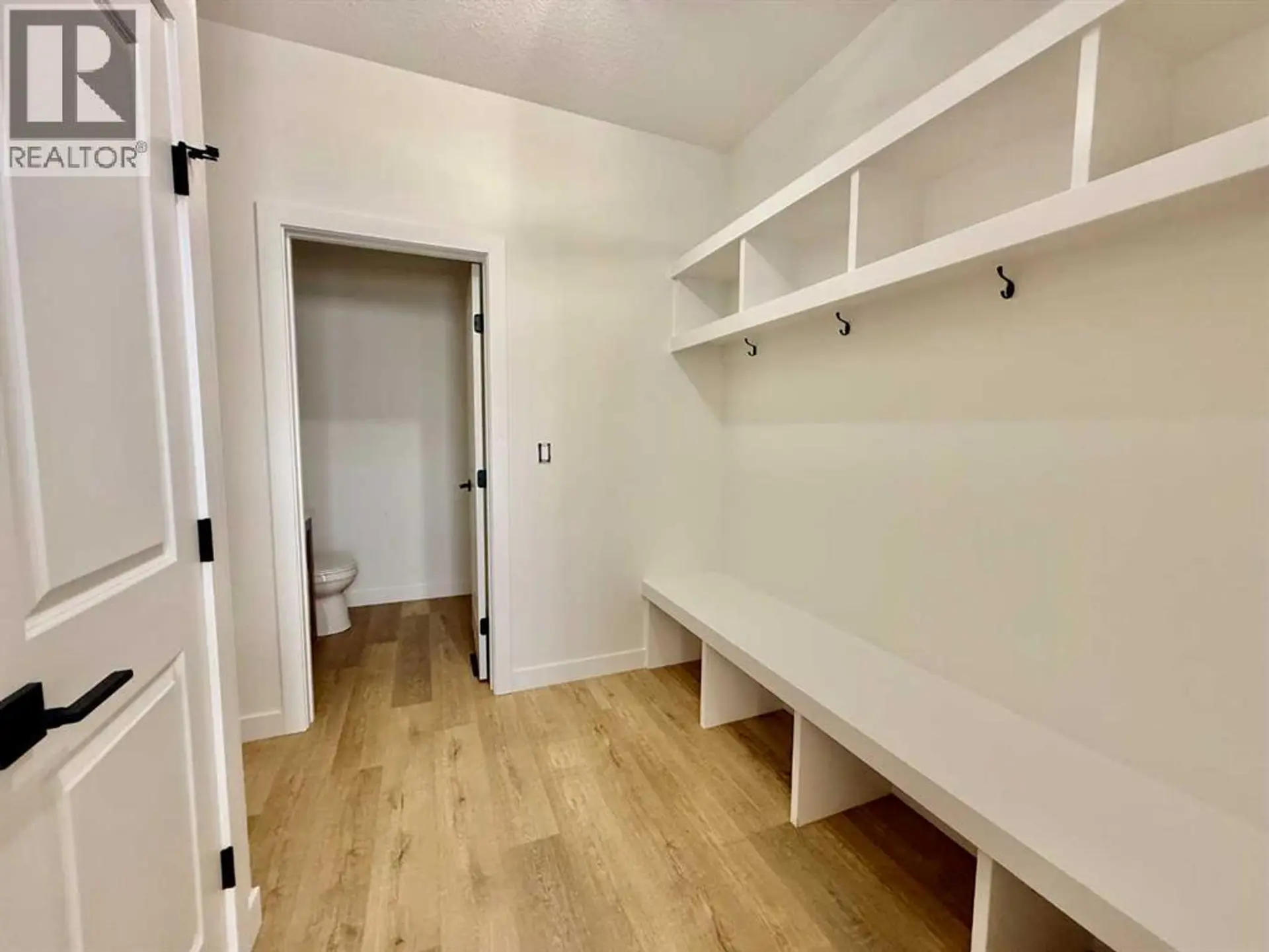 7057 85 Street - Image 7