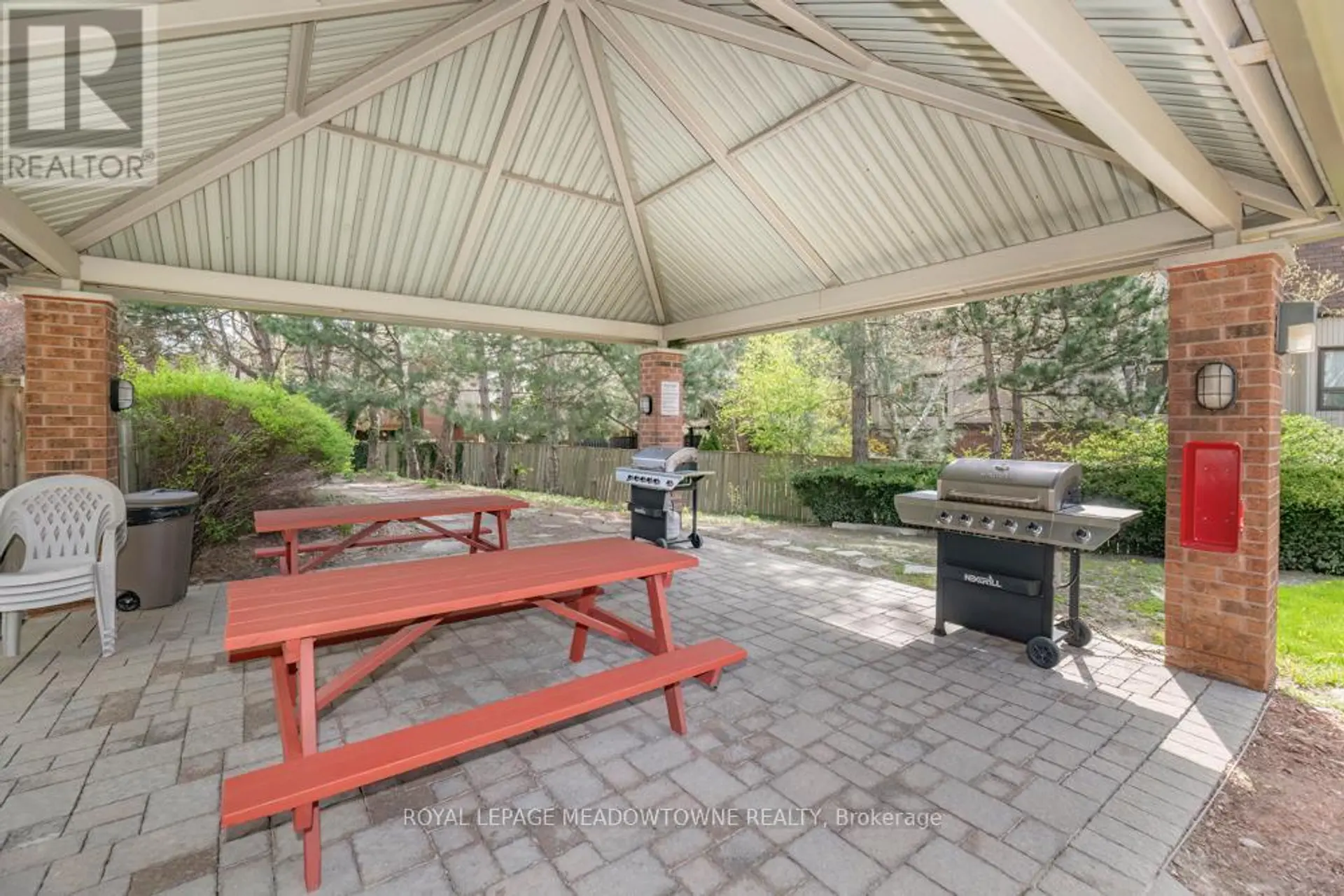 #905 1110 WALDEN CIRCLE - Image 14