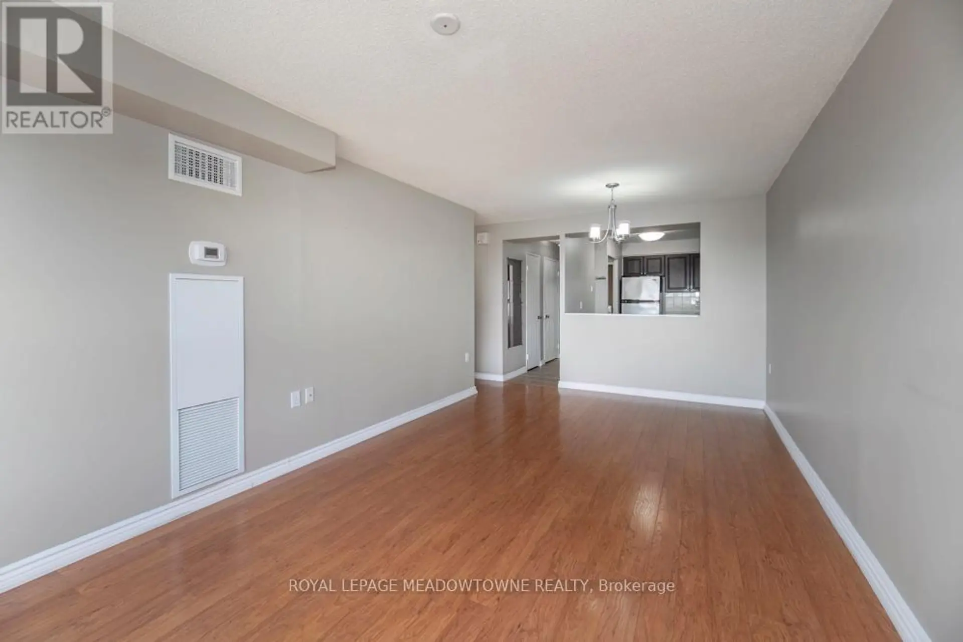 #905 1110 WALDEN CIRCLE - Image 5