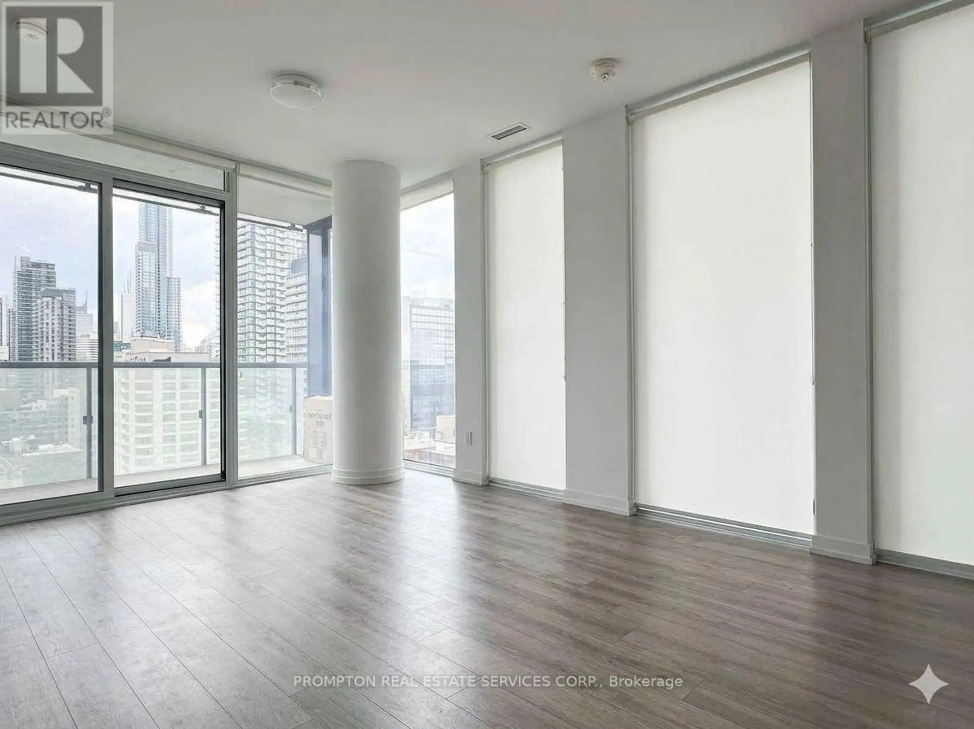 #1002 28 WELLESLEY STREET E - Image 4