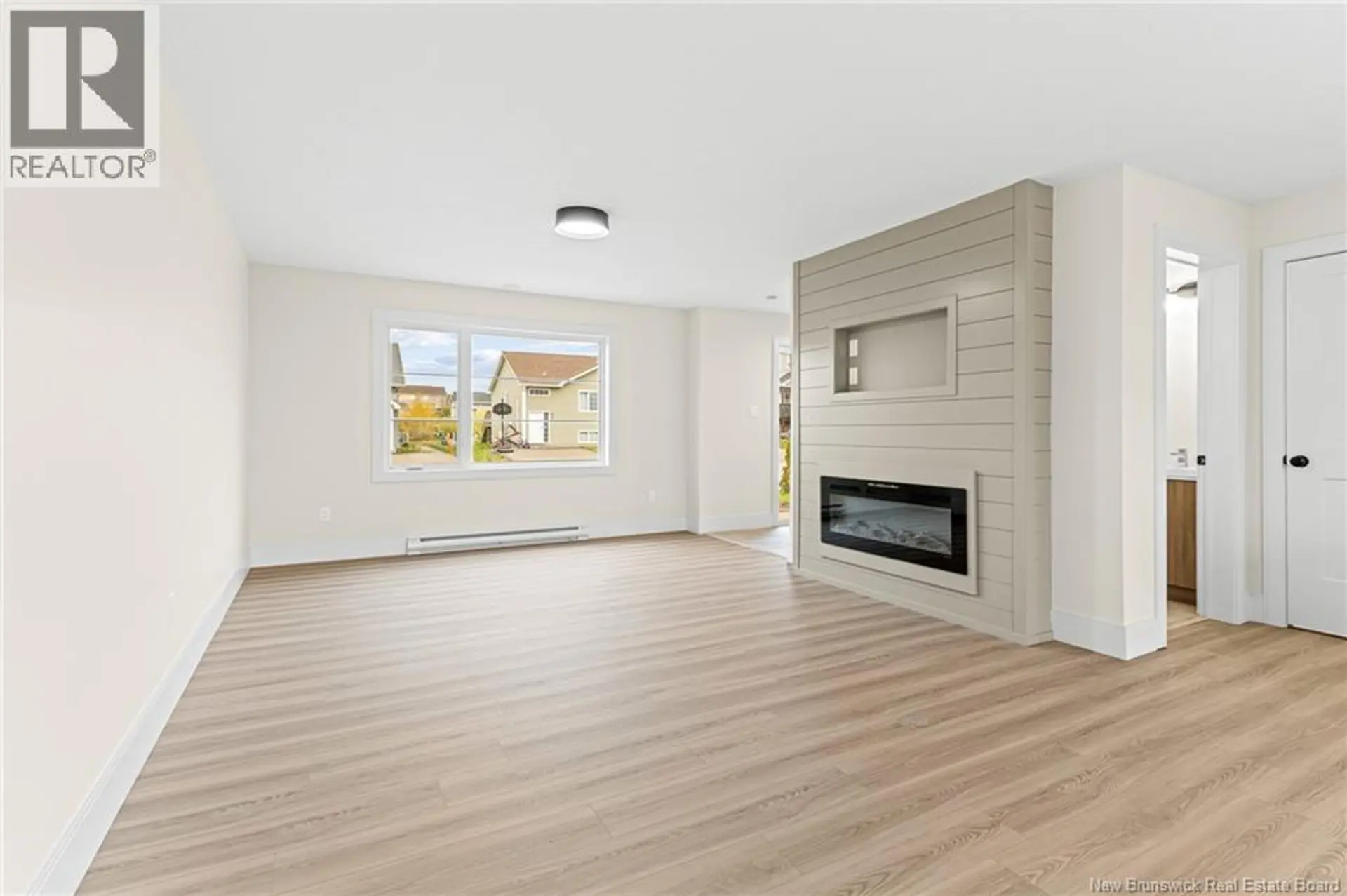 215 Senese Street - Image 2