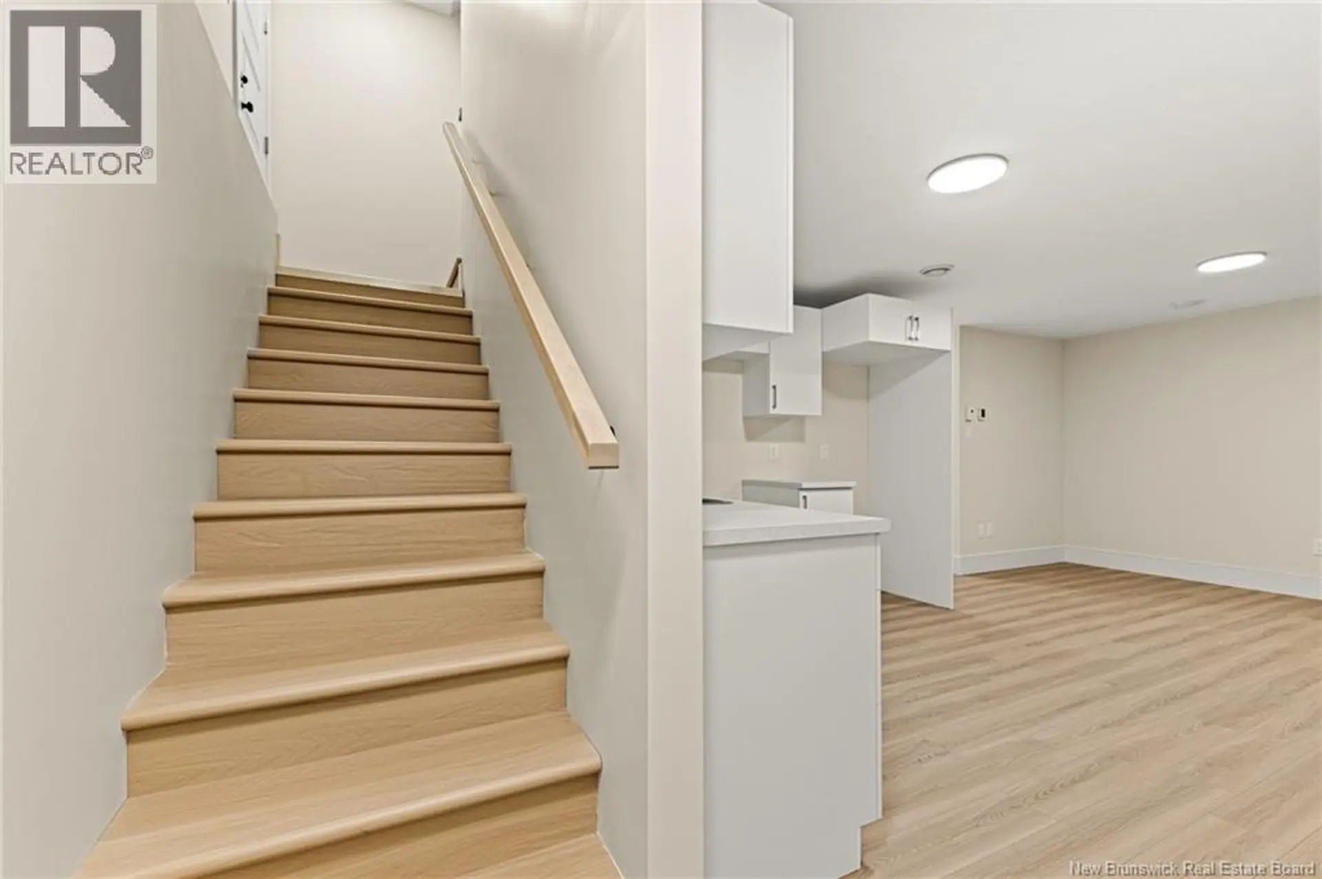 215 Senese Street - Image 13