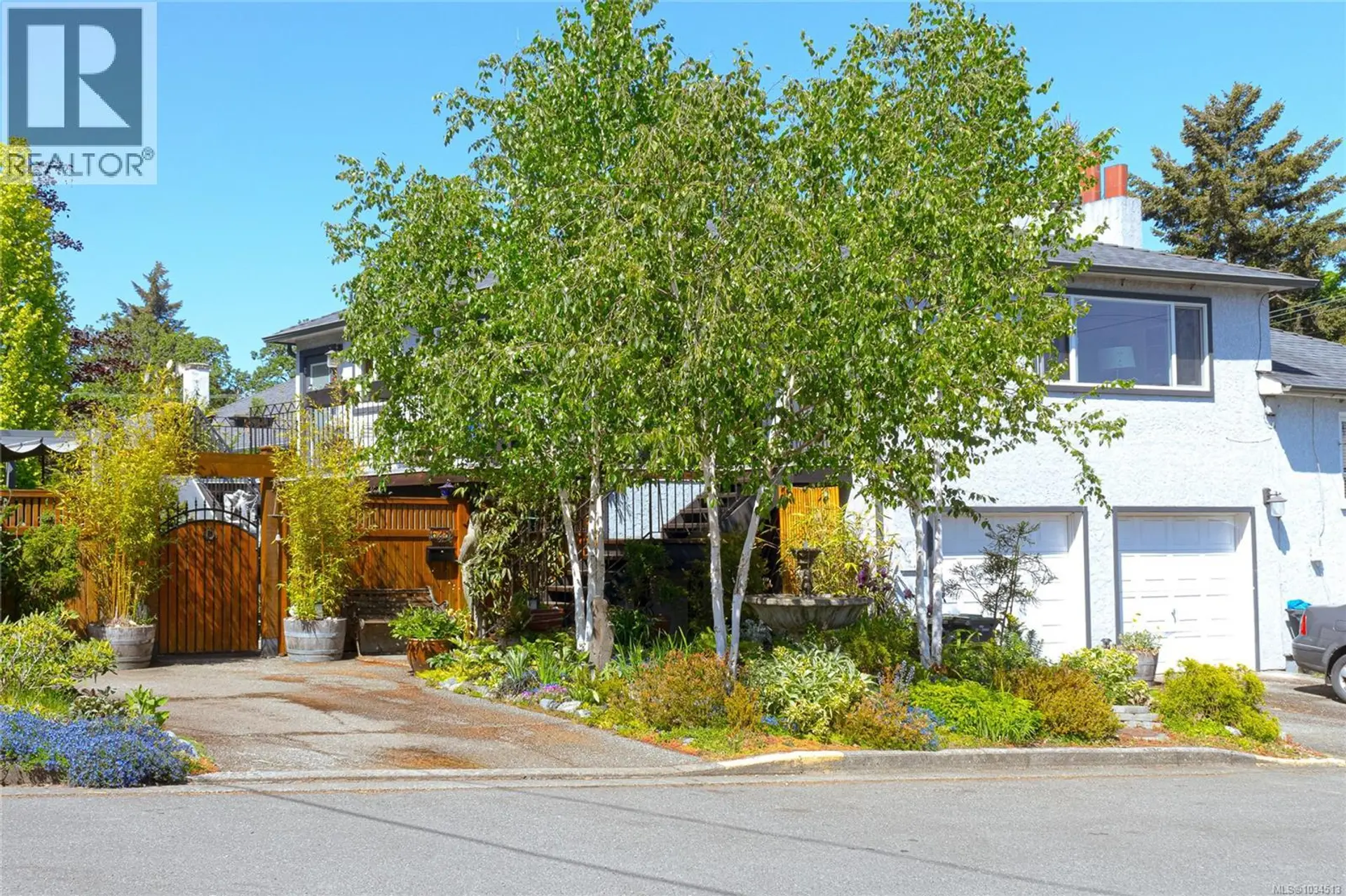 Property at 628 Bryden Crt, Esquimalt, BC