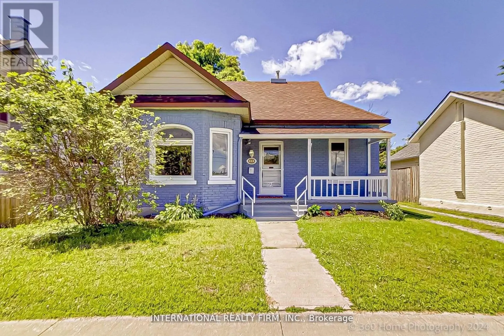 304 INNISFIL STREET - Image 1