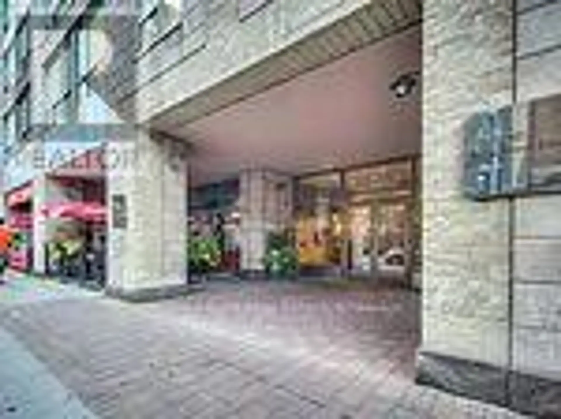 612 & LB 46 - 92 KING STREET E - Image 3