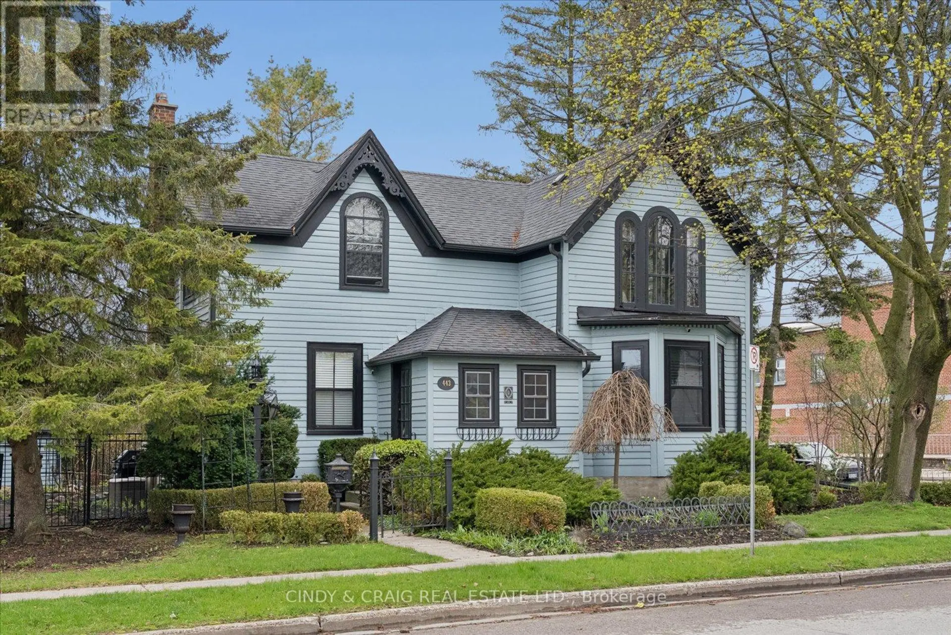 443 VICTORIA STREET - Image 1