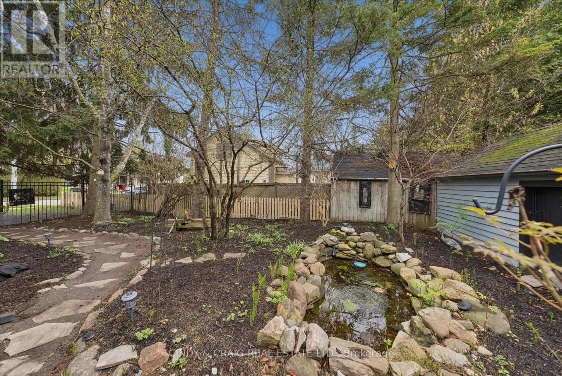443 VICTORIA STREET - Image 18