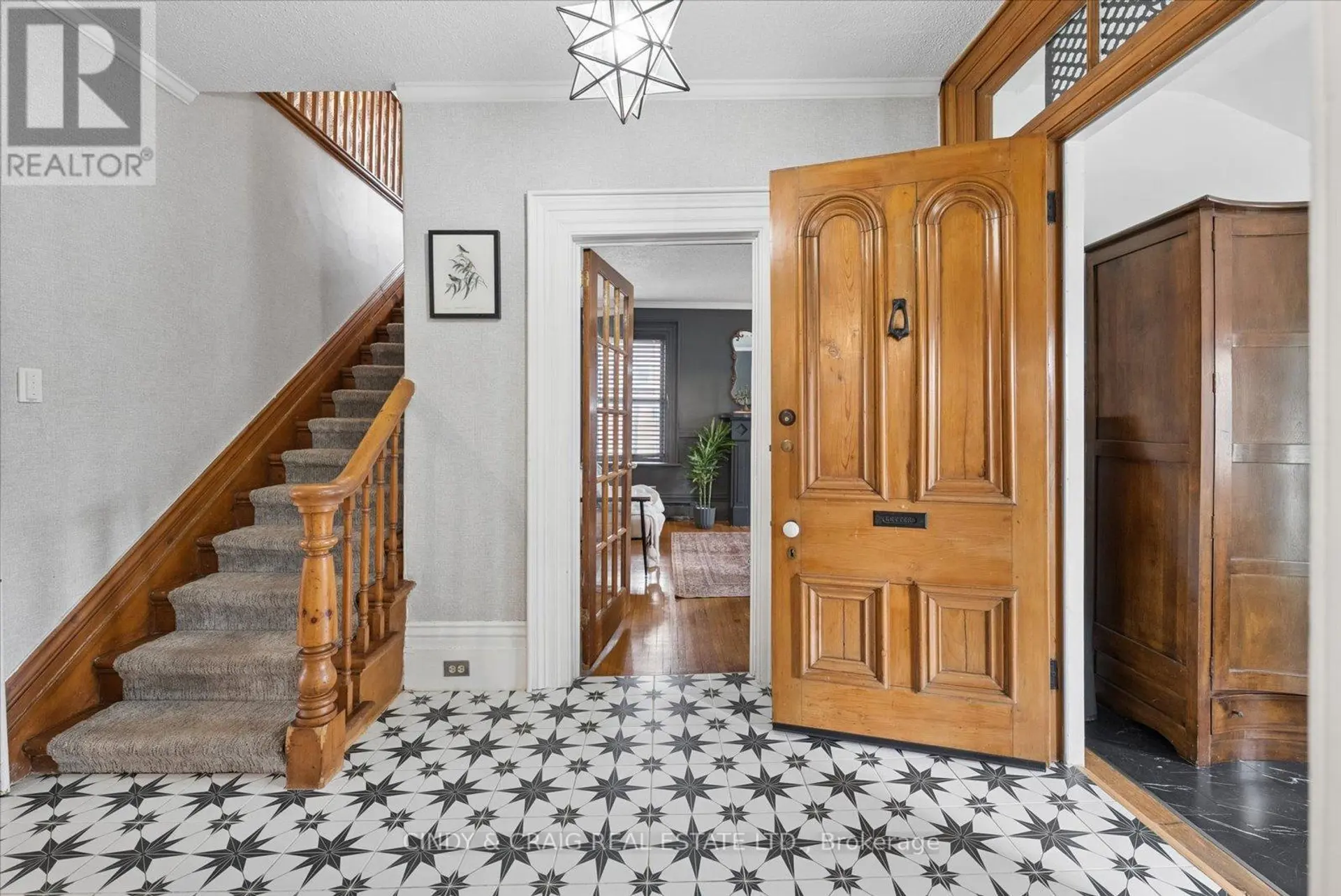 443 VICTORIA STREET - Image 3