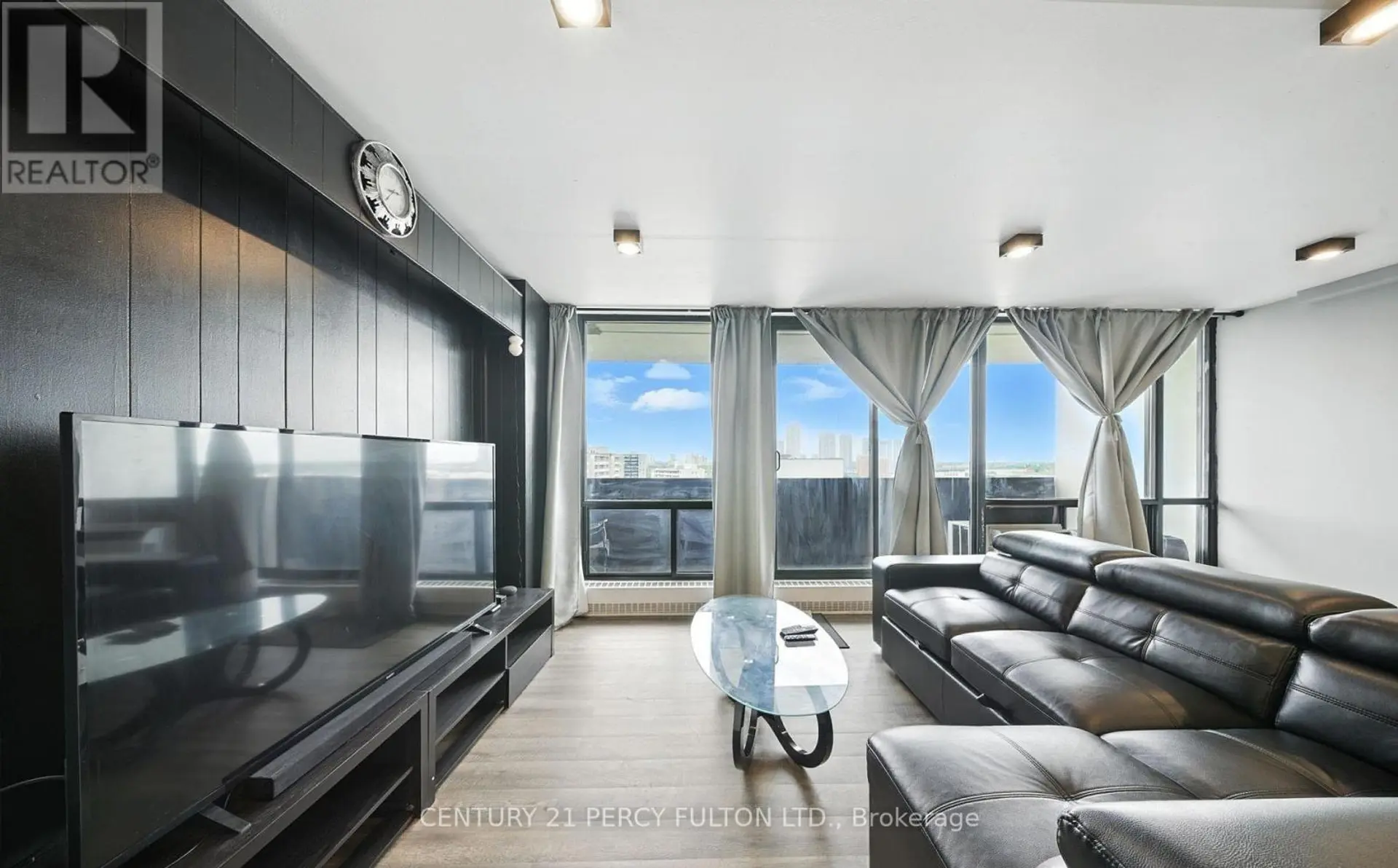 #1212 2 GLAMORGAN AVENUE - Image 6