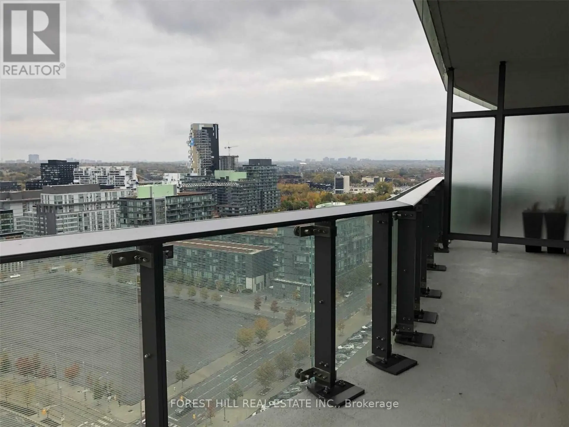 #1702 390 CHERRY STREET - Image 6