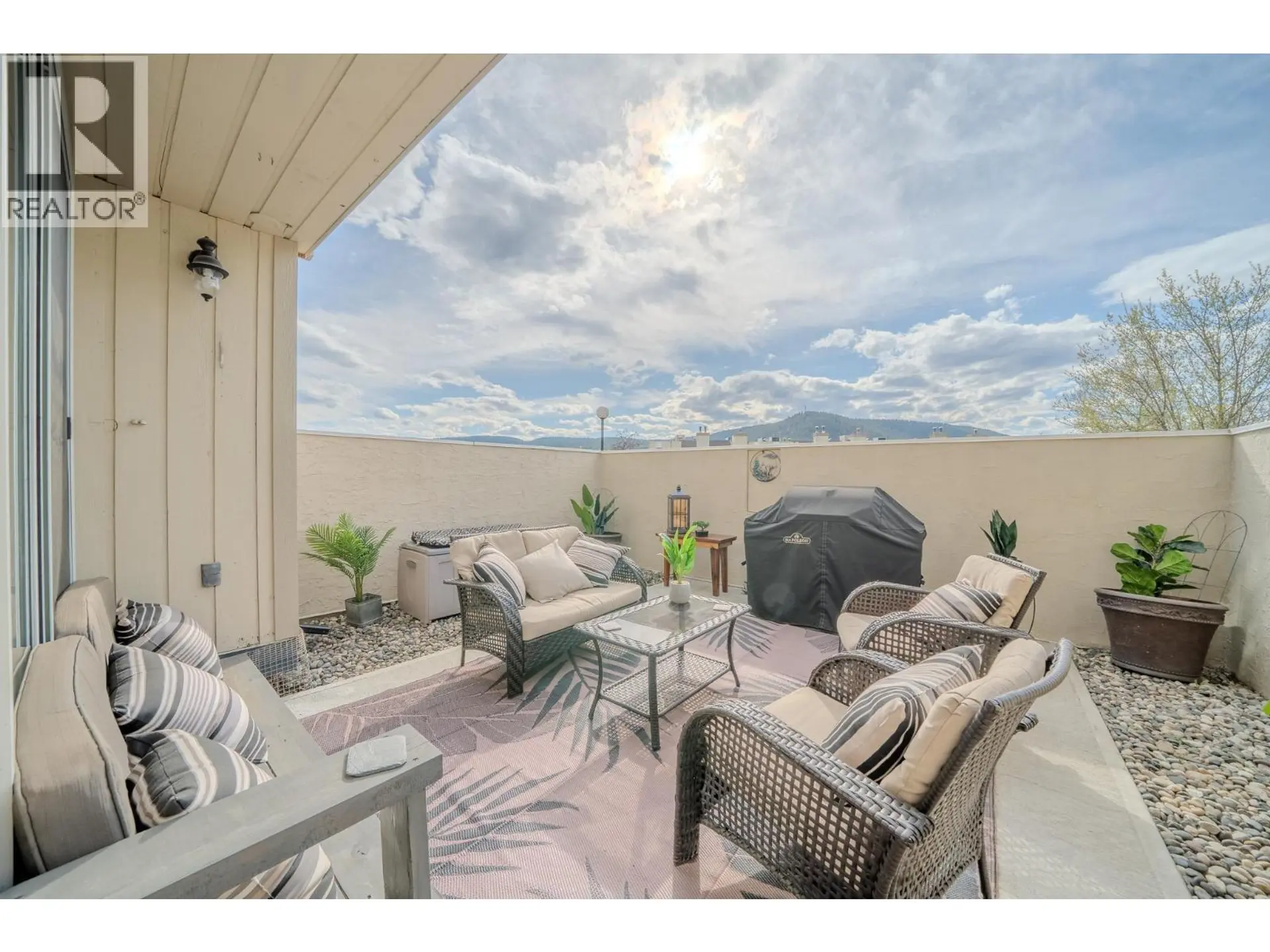 #50 800 N SECOND AVENUE - Image 2