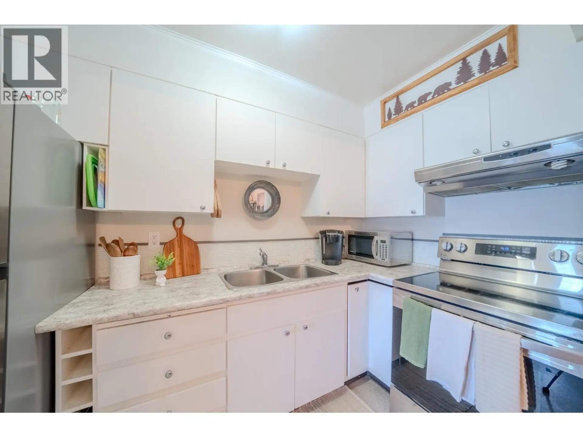 #50 800 N SECOND AVENUE - Image 9