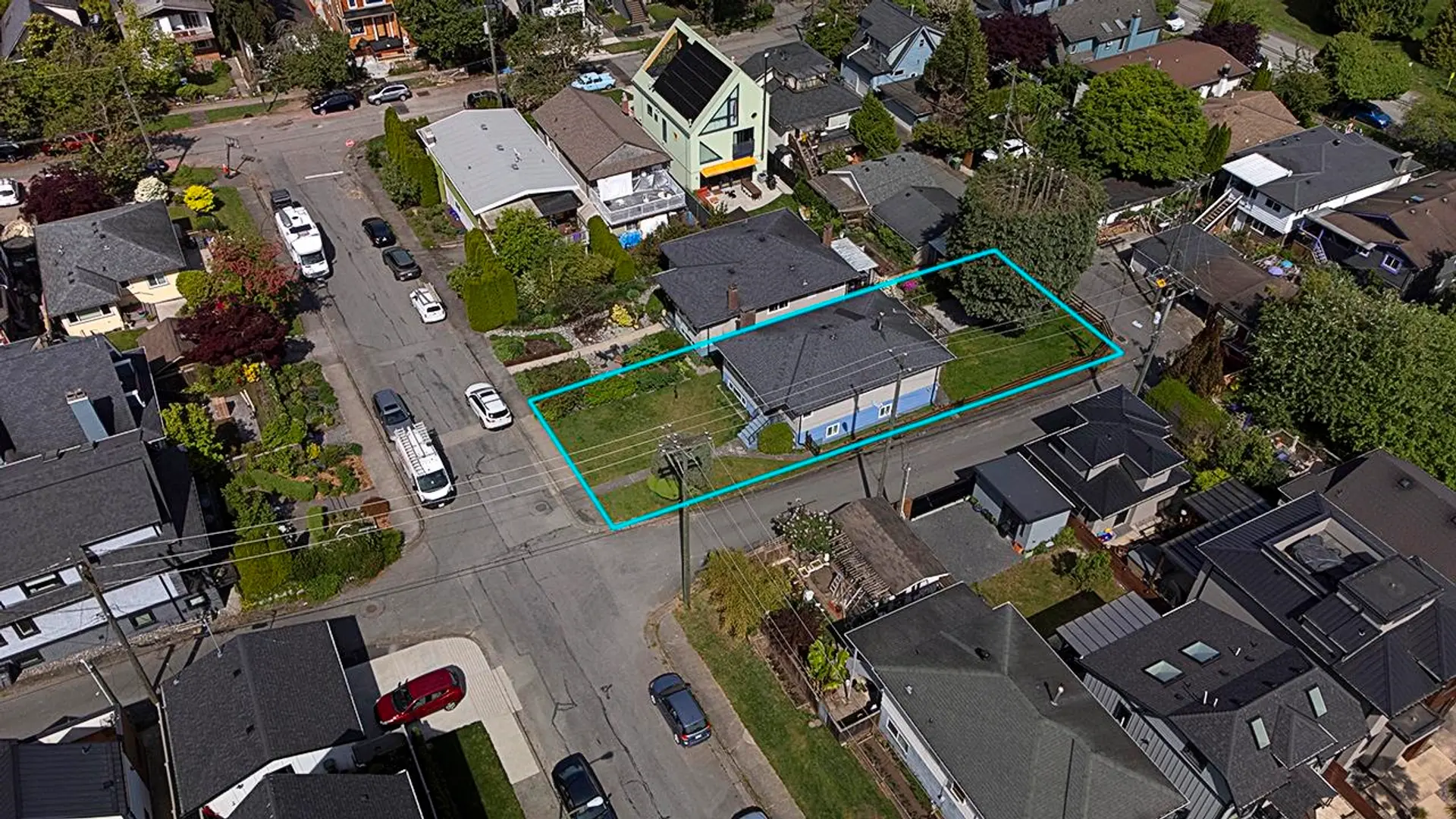 2137 20th Avenue - Image 2