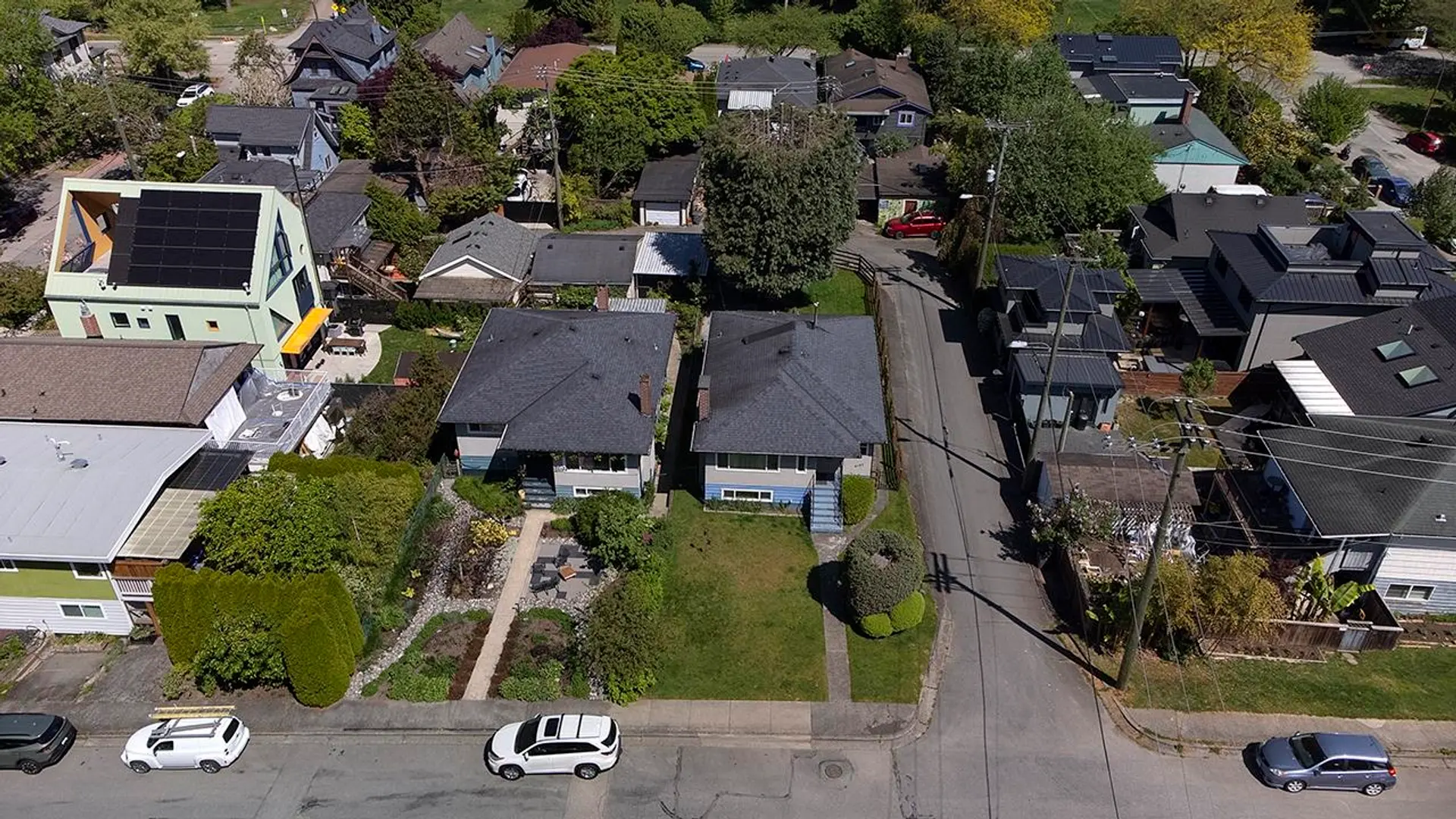 2137 20th Avenue - Image 9