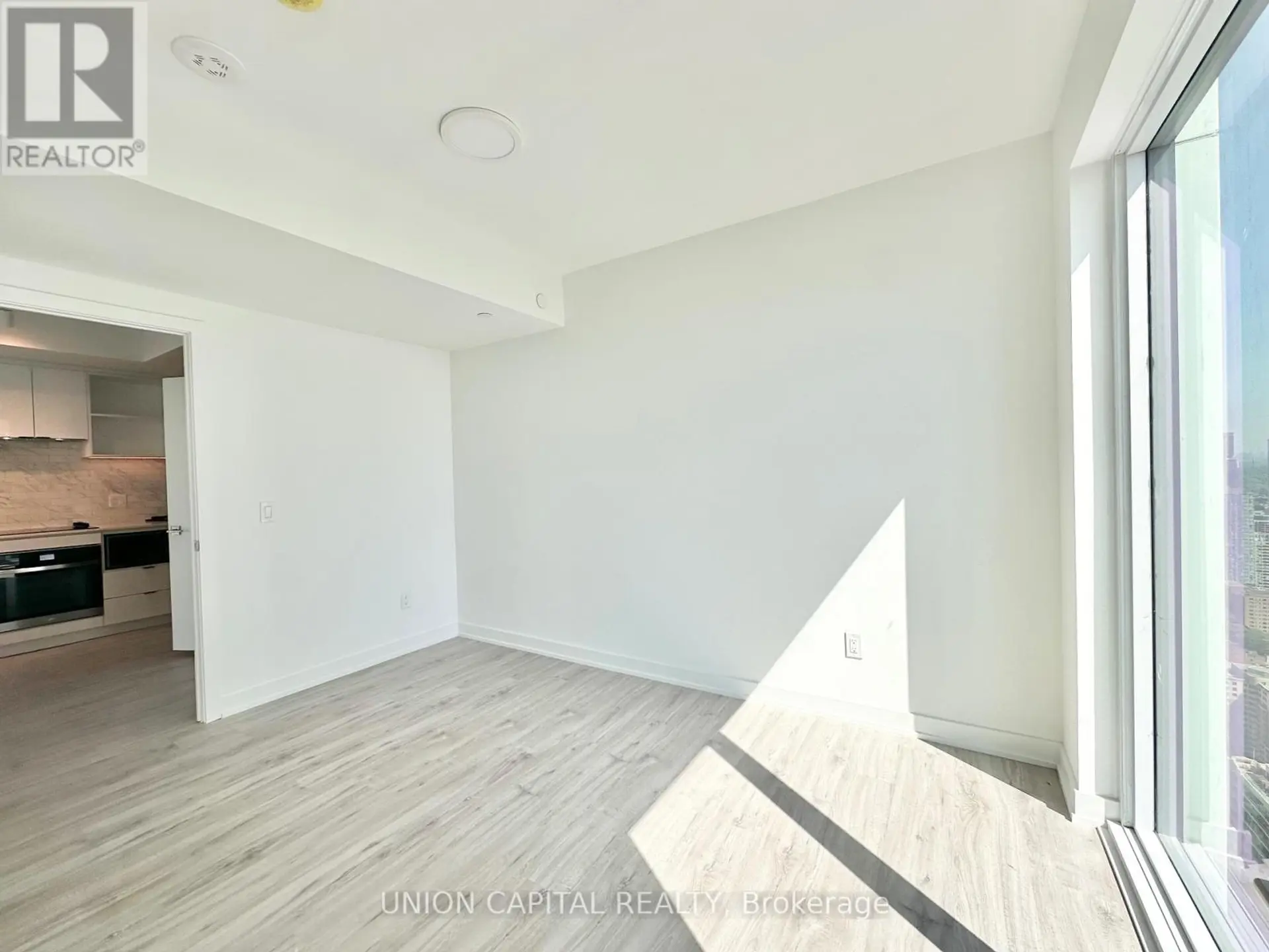 #5511 252 CHURCH STREET - Image 13