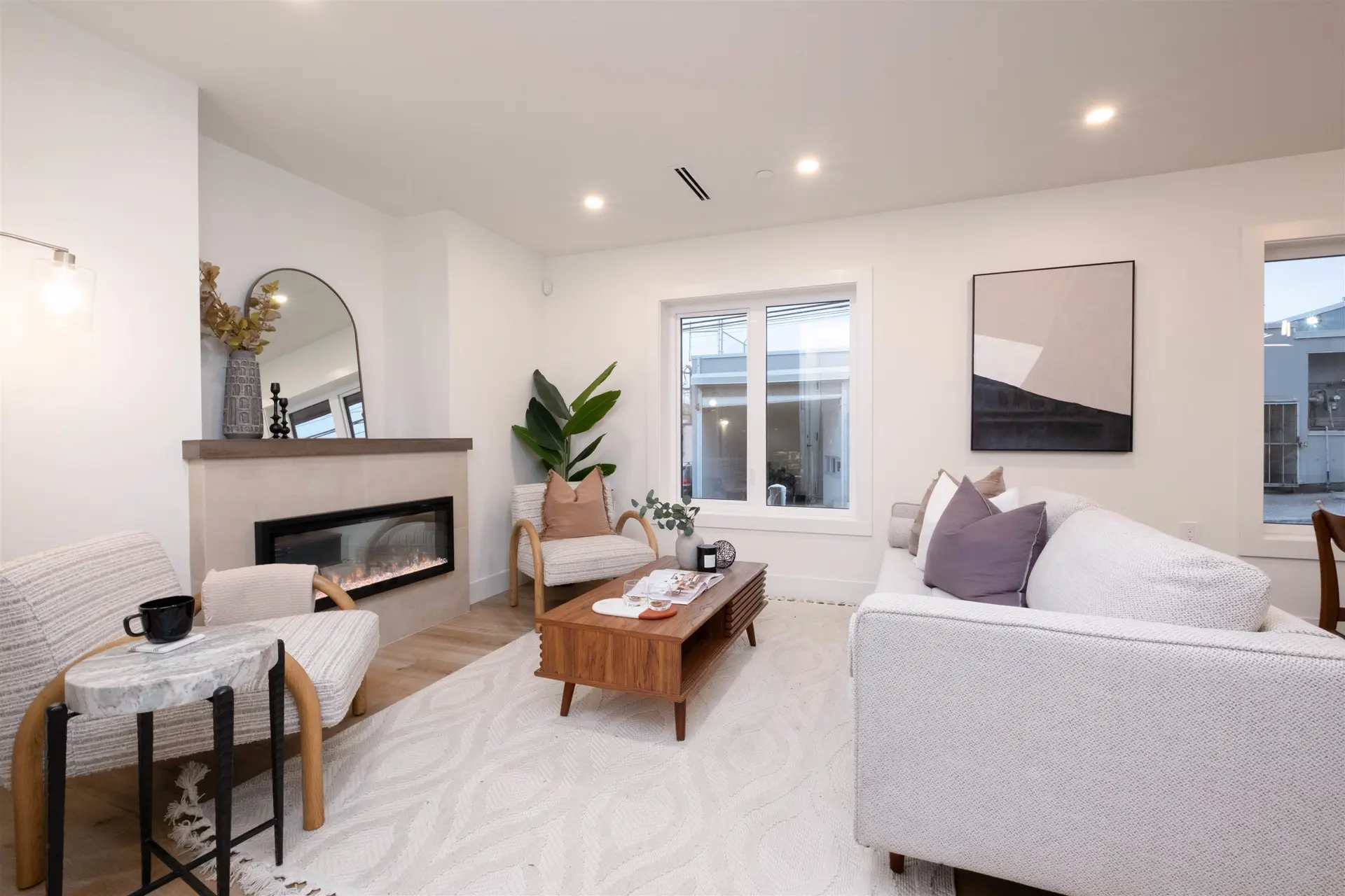 2665 E Pender Street - Image 4