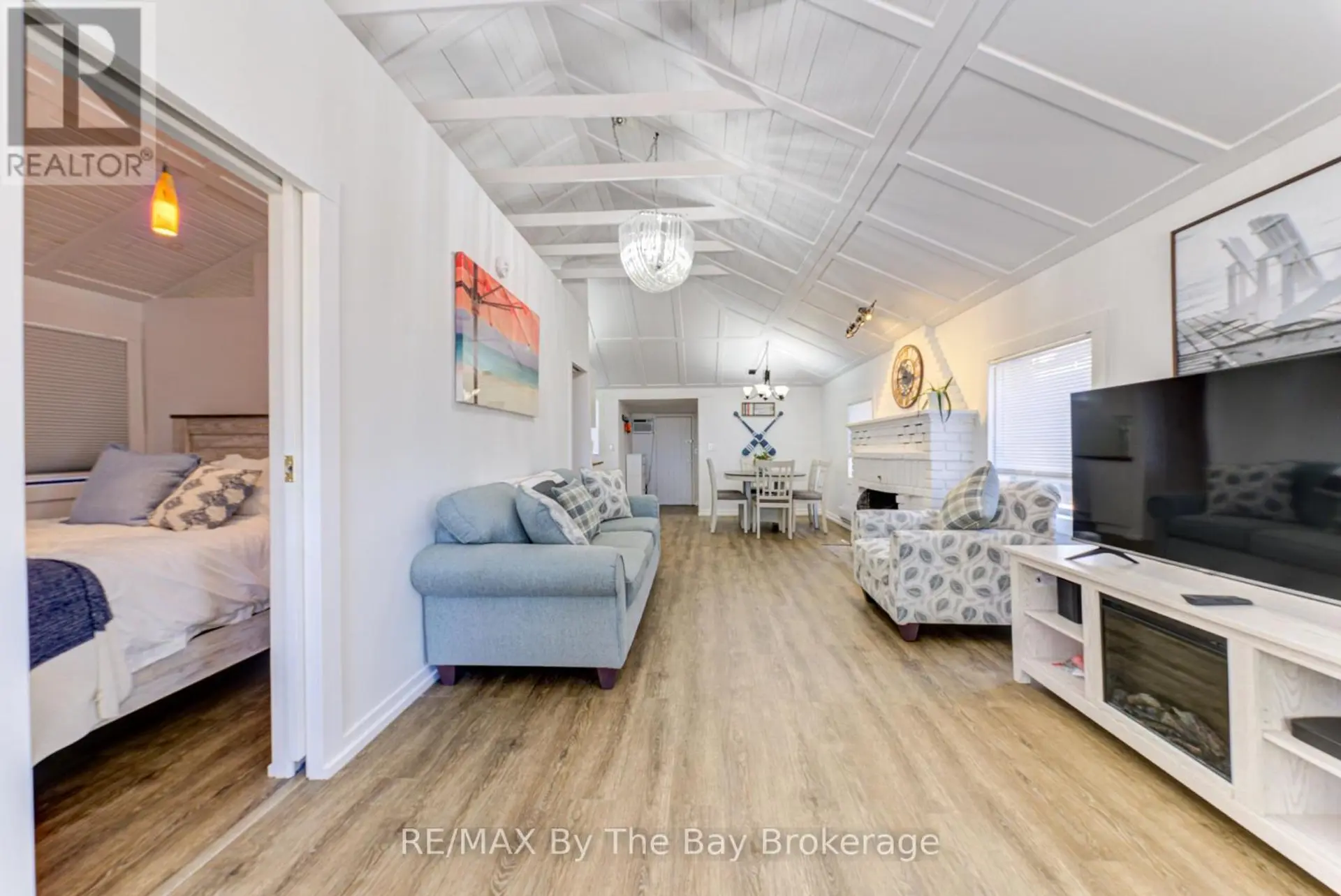 278 COASTLINE DRIVE - Image 6