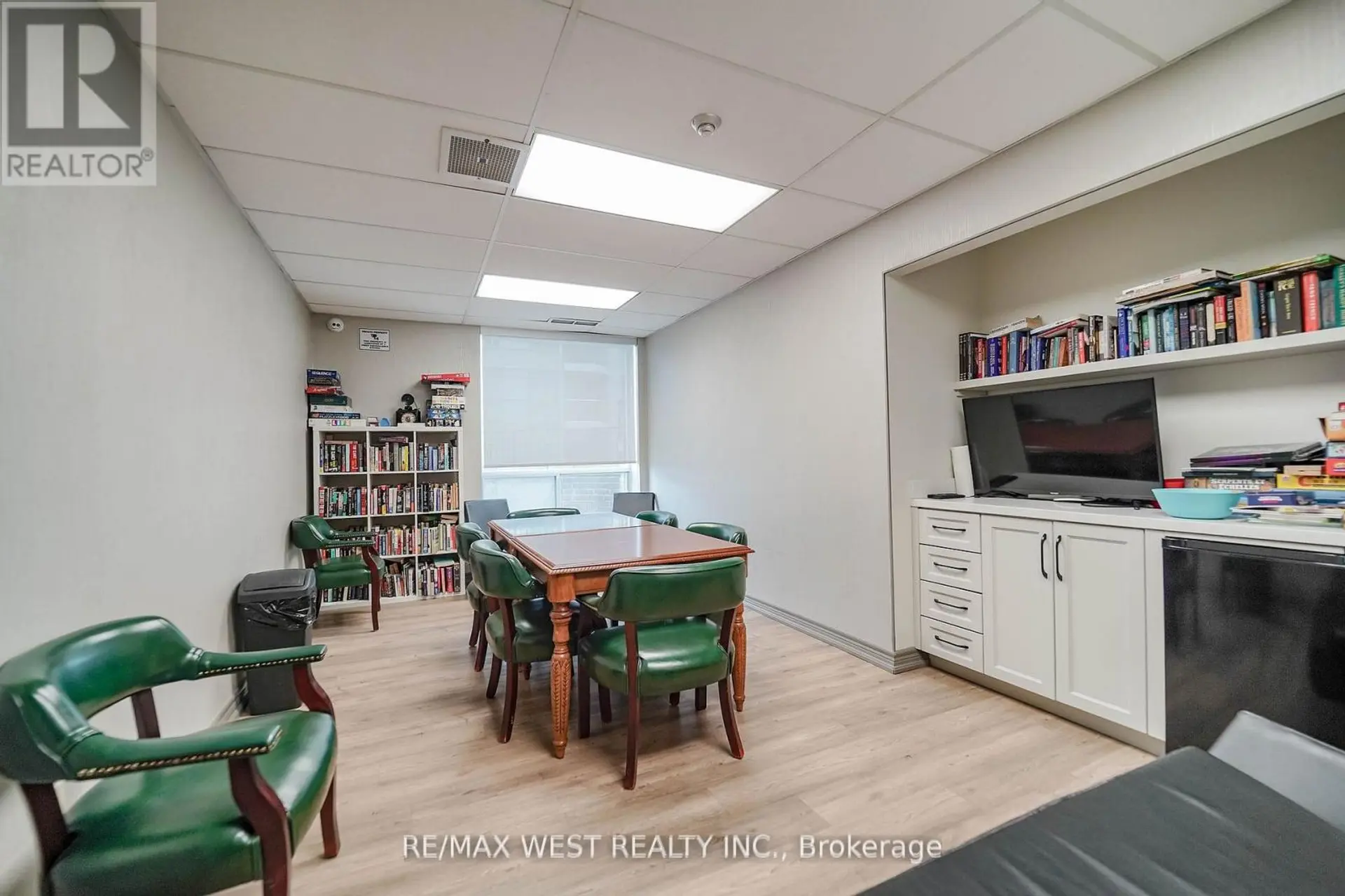 #309 190 MANITOBA STREET - Image 12