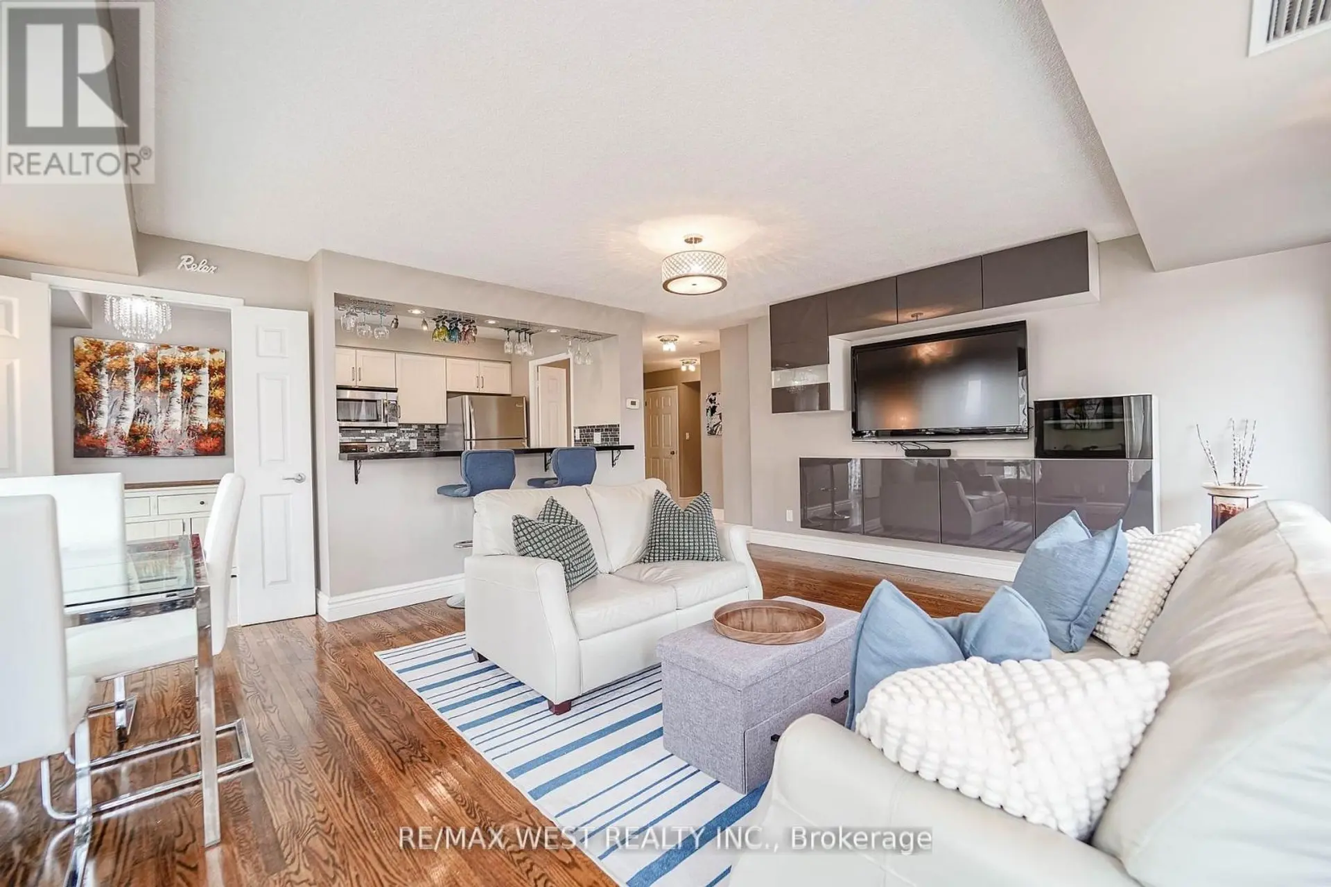 #309 190 MANITOBA STREET - Image 3
