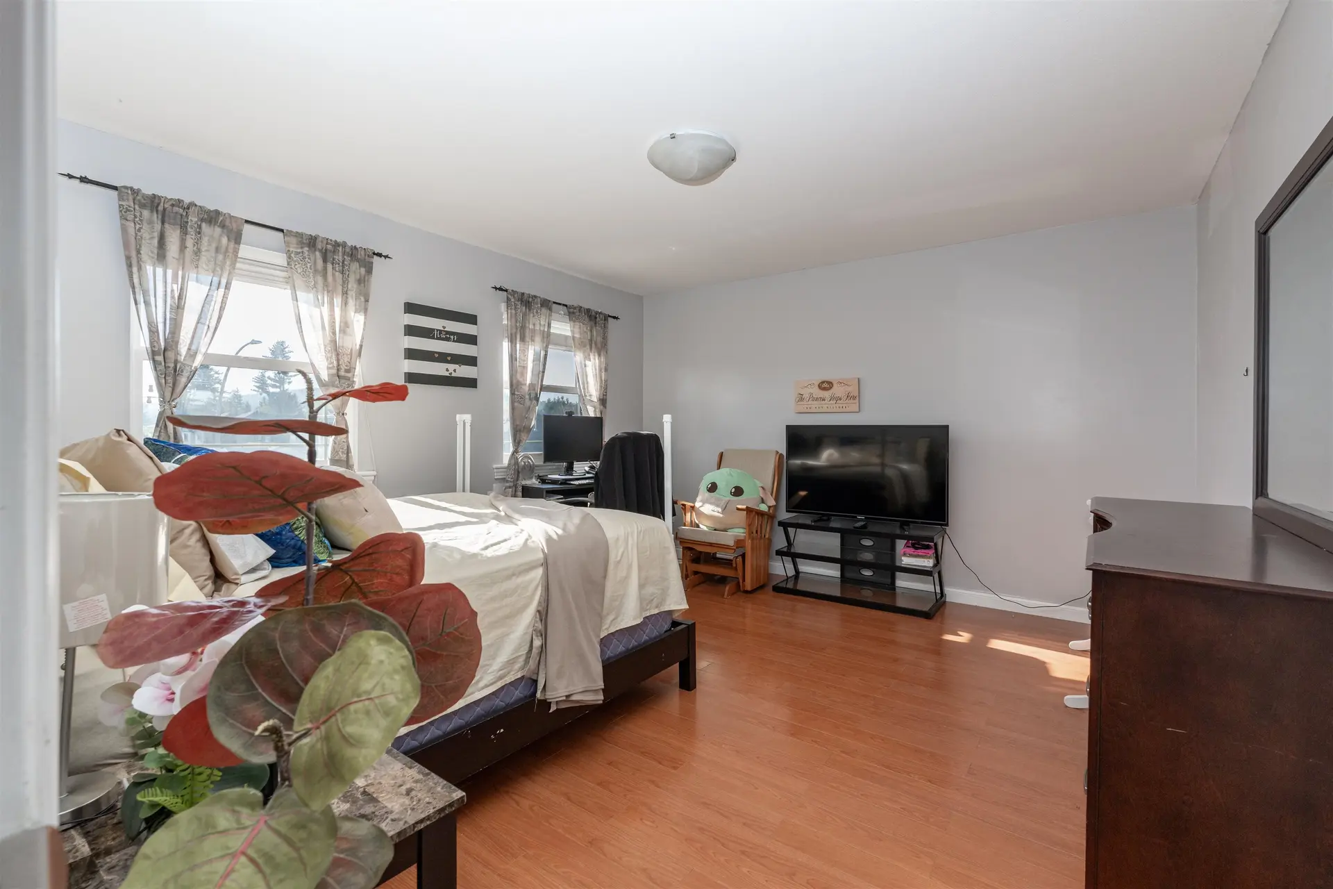 8364 Harris Street - Image 3