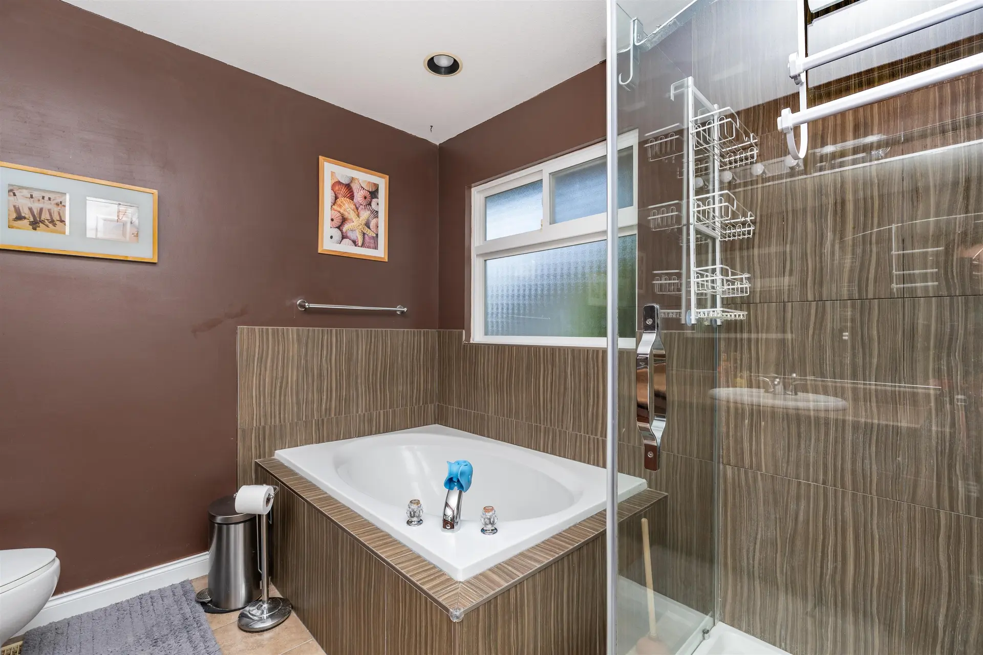 8364 Harris Street - Image 8