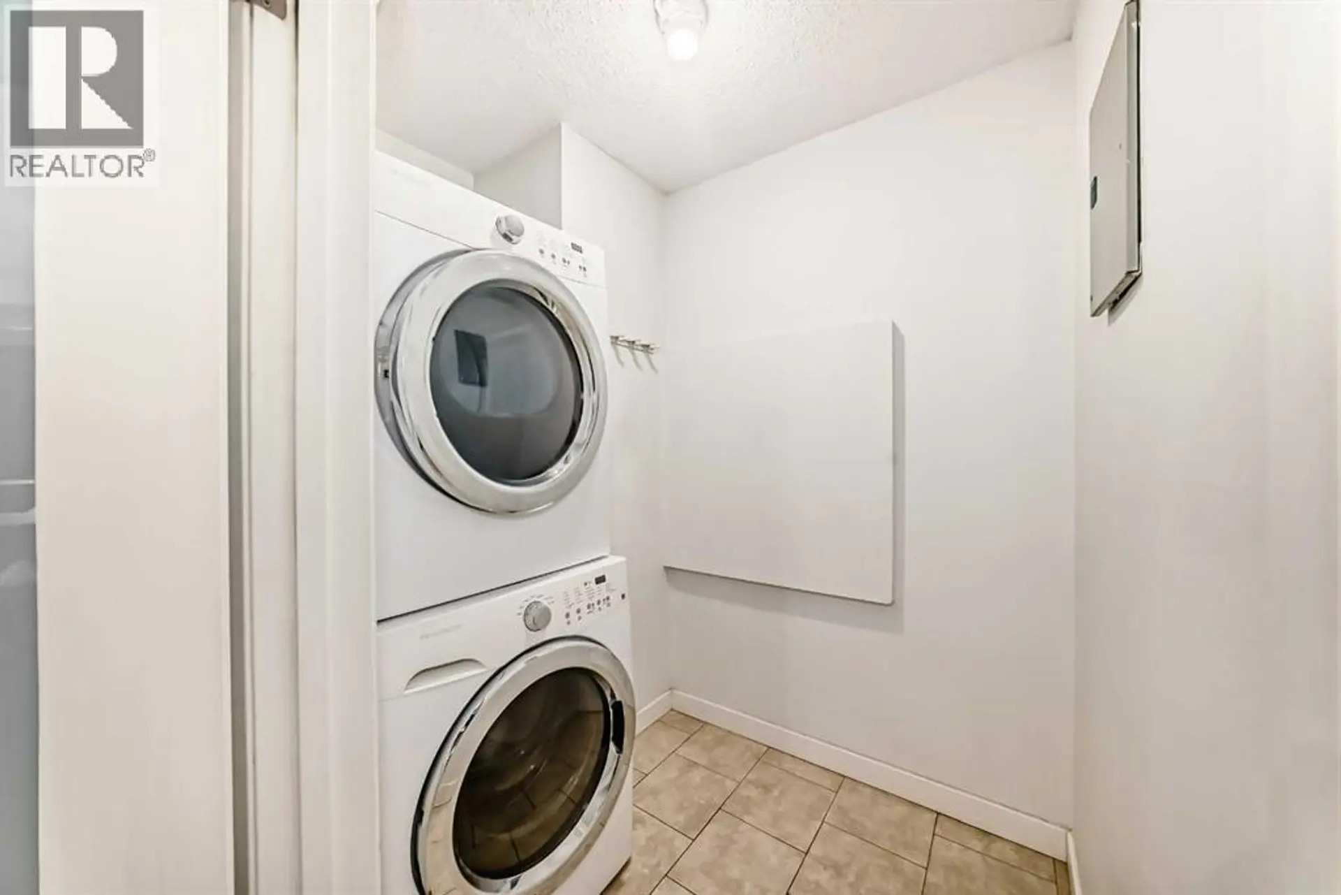 #24 821 3 Avenue SW - Image 9