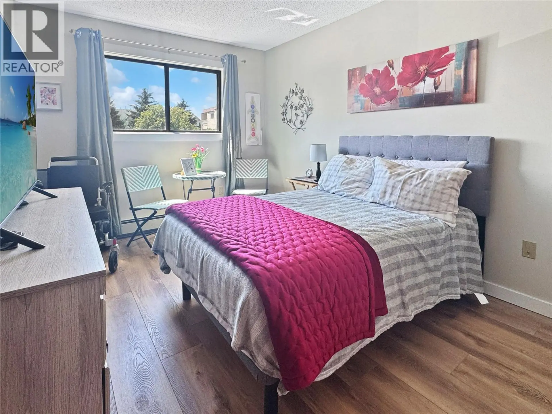 #206B 2321 12TH Street N - Image 11