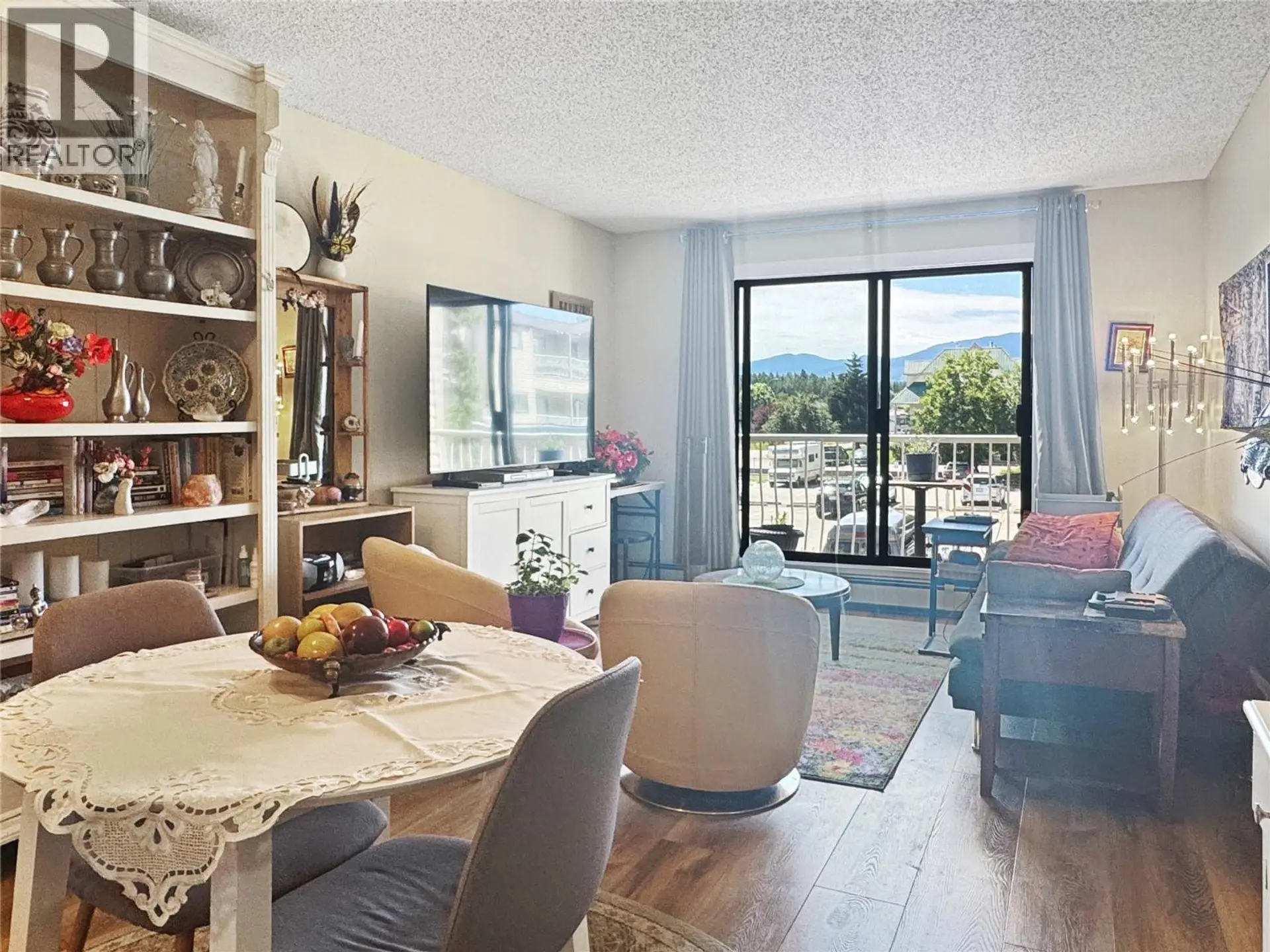 #206B 2321 12TH Street N - Image 8
