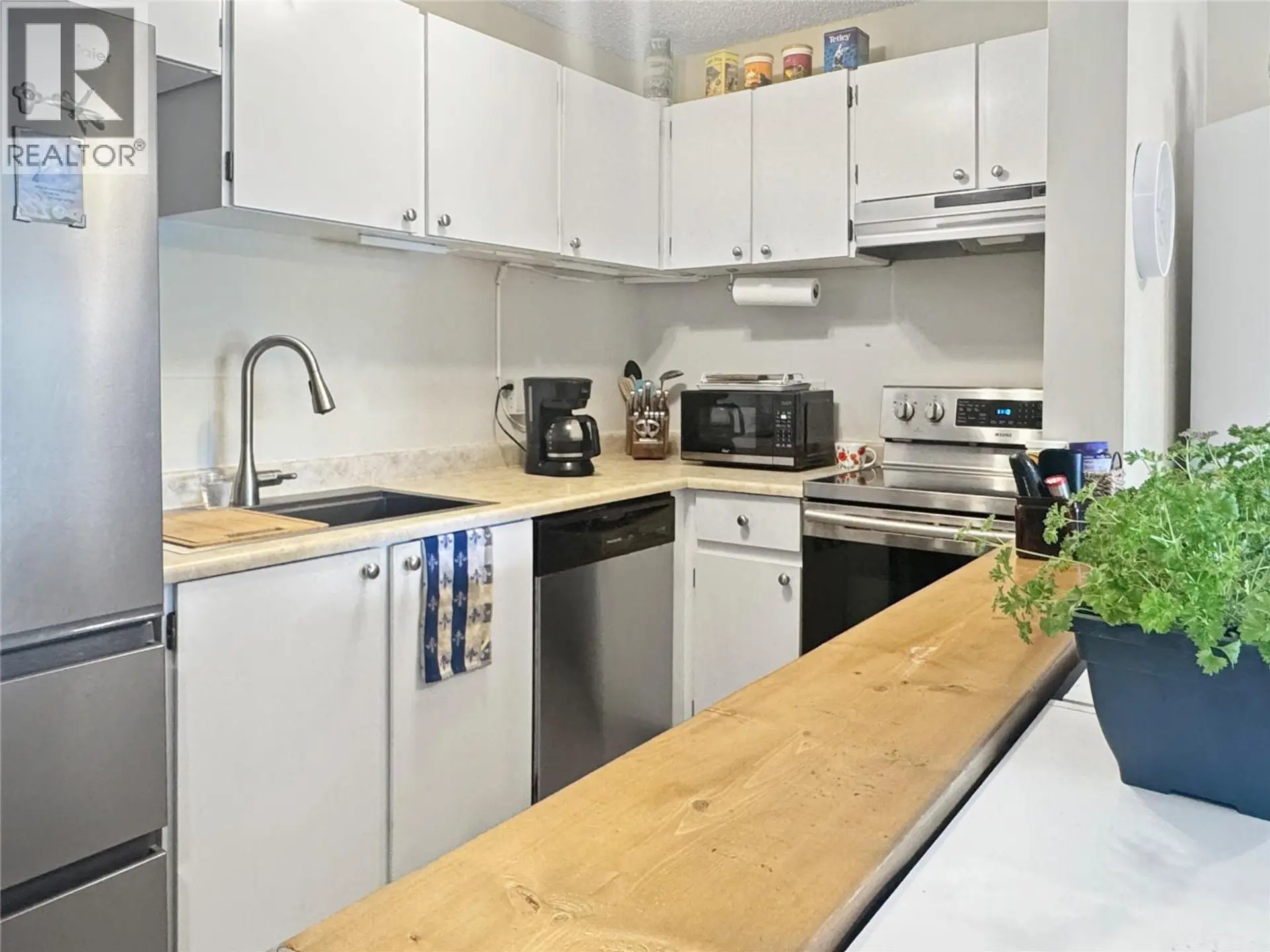 #206B 2321 12TH Street N - Image 6