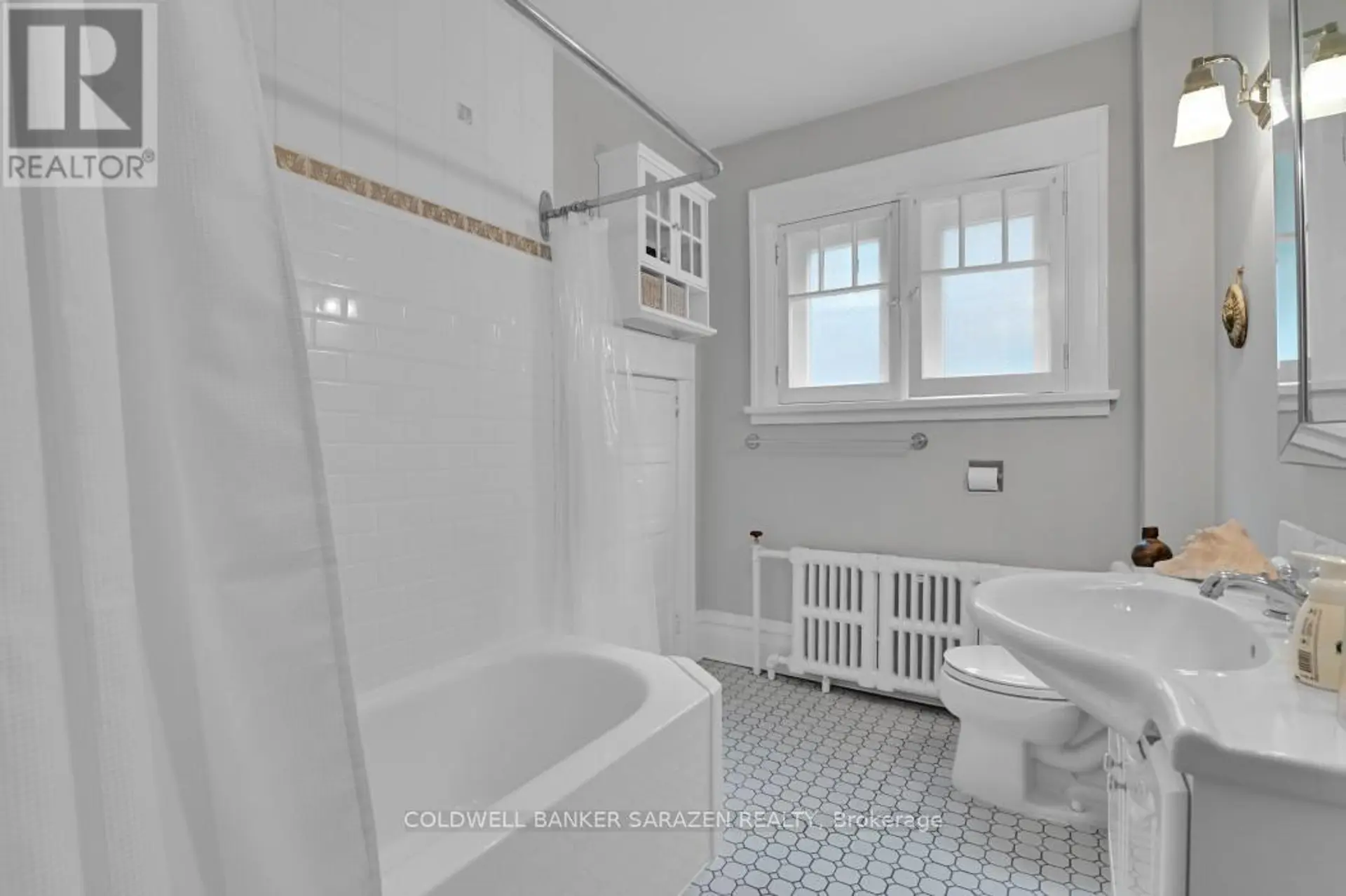 380 FIRST AVENUE - Image 10