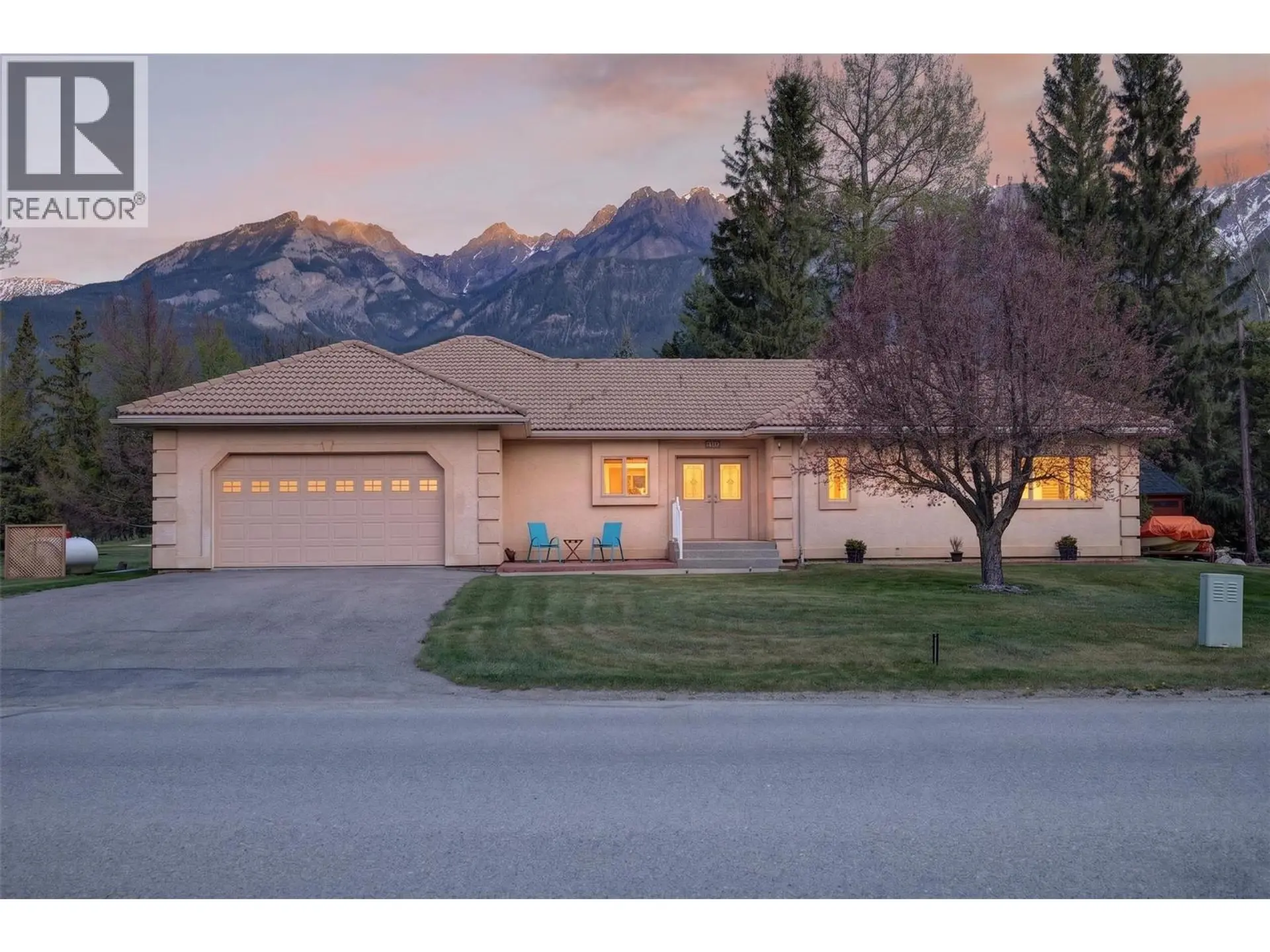 Property at 5102 Riverside Drive, Fairmont Hot Springs, BC