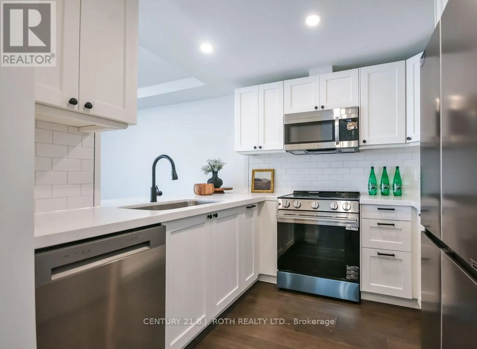#314 268 RIDLEY BOULEVARD - Image 2