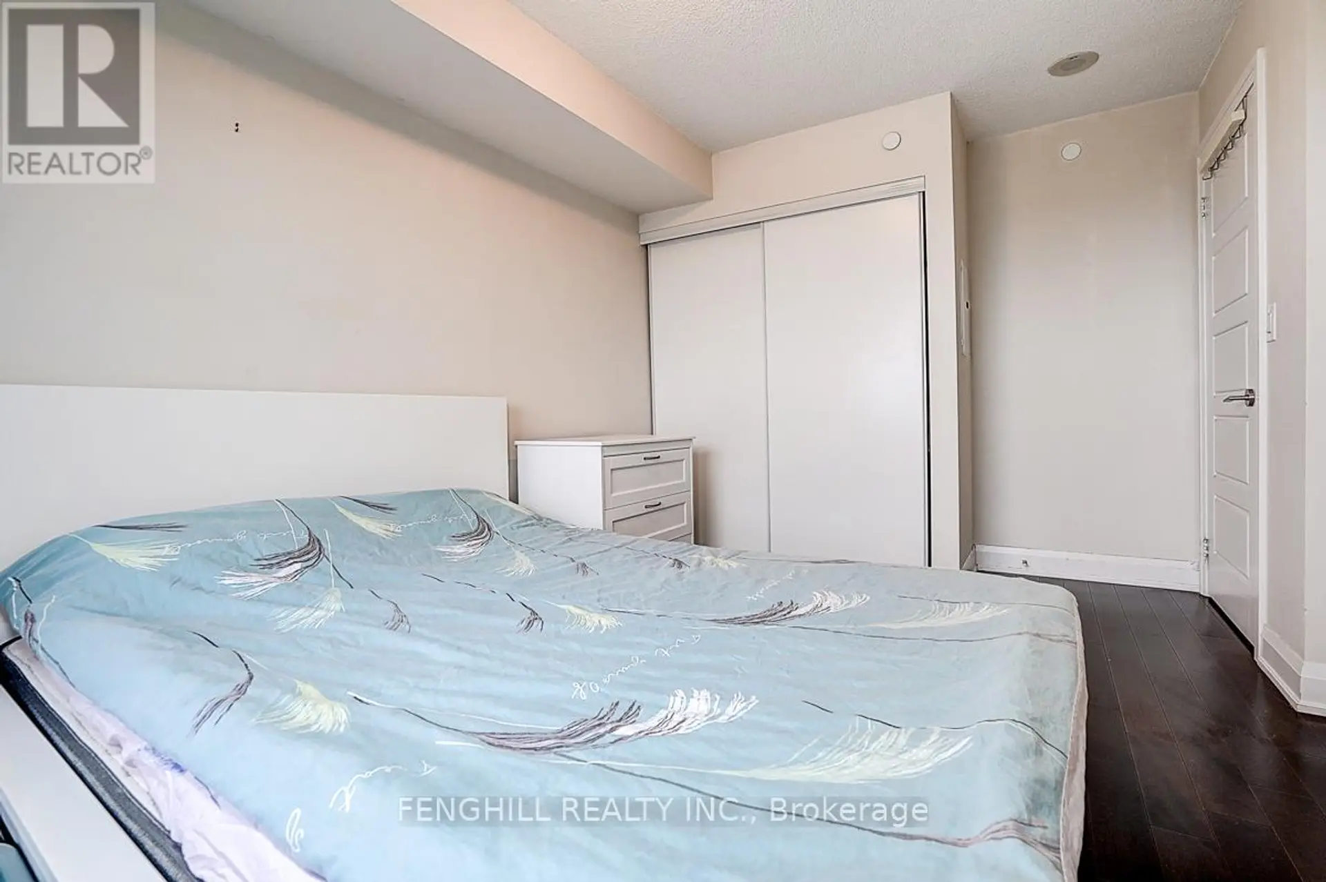#2010 1 UPTOWN DRIVE - Image 8