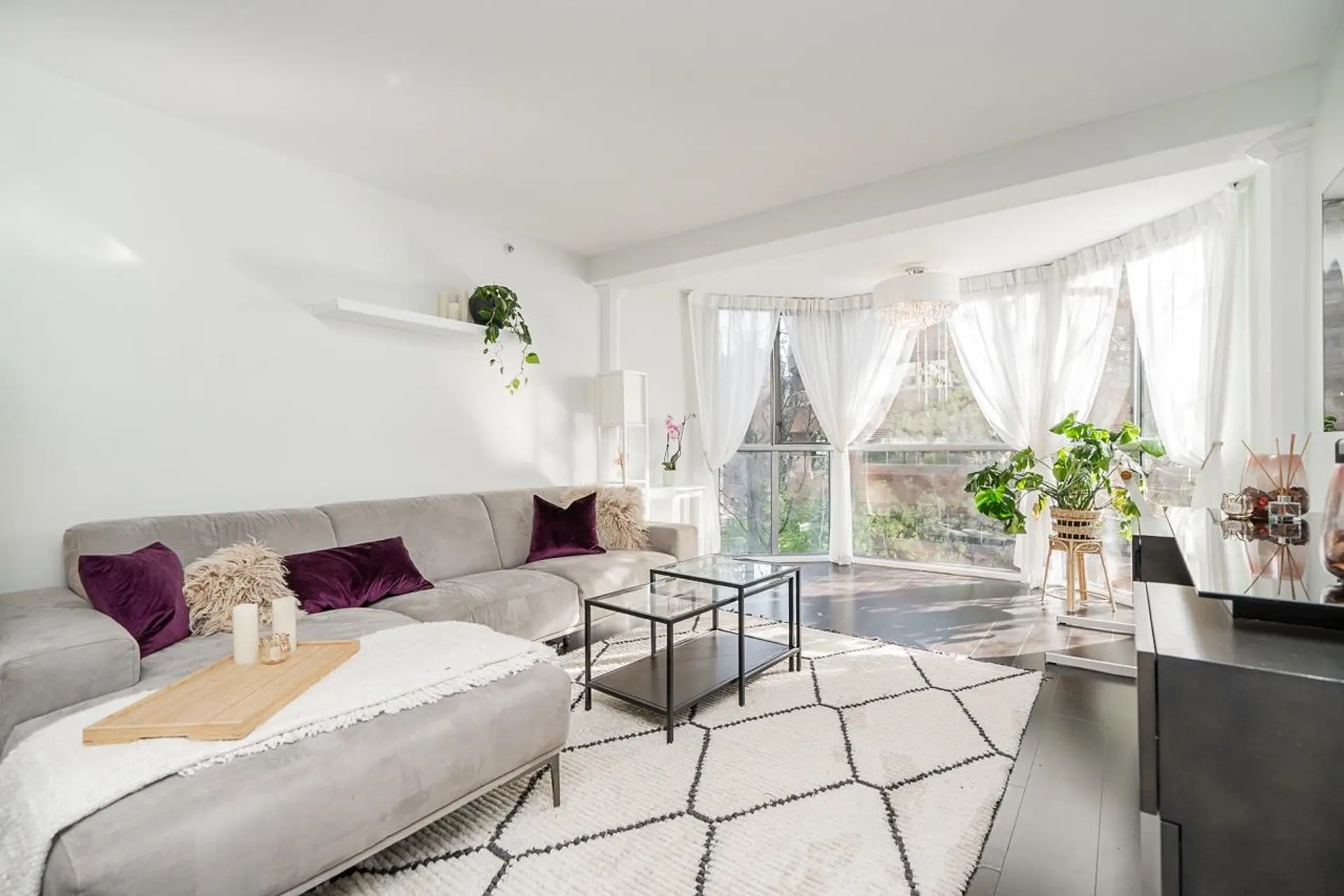 Property at #403 811 Helmcken Street, Vancouver, BC