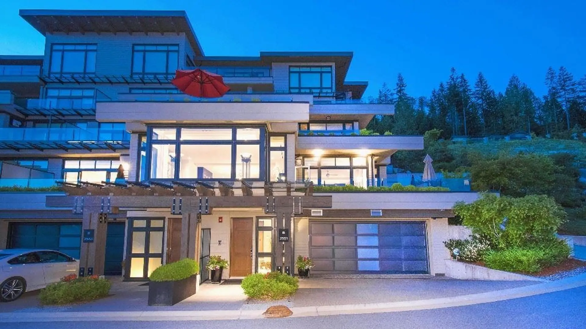 Property at 2551 Highgrove Mews, West Vancouver, BC