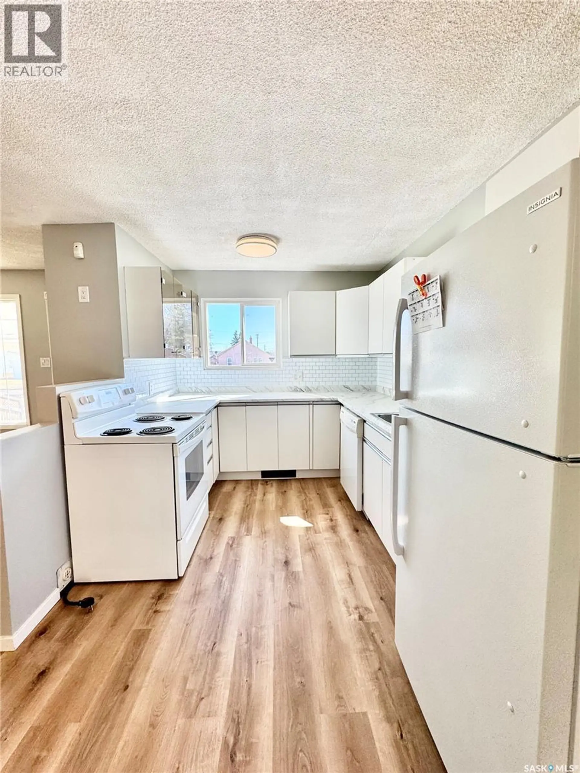 624 7th STREET E - Image 3