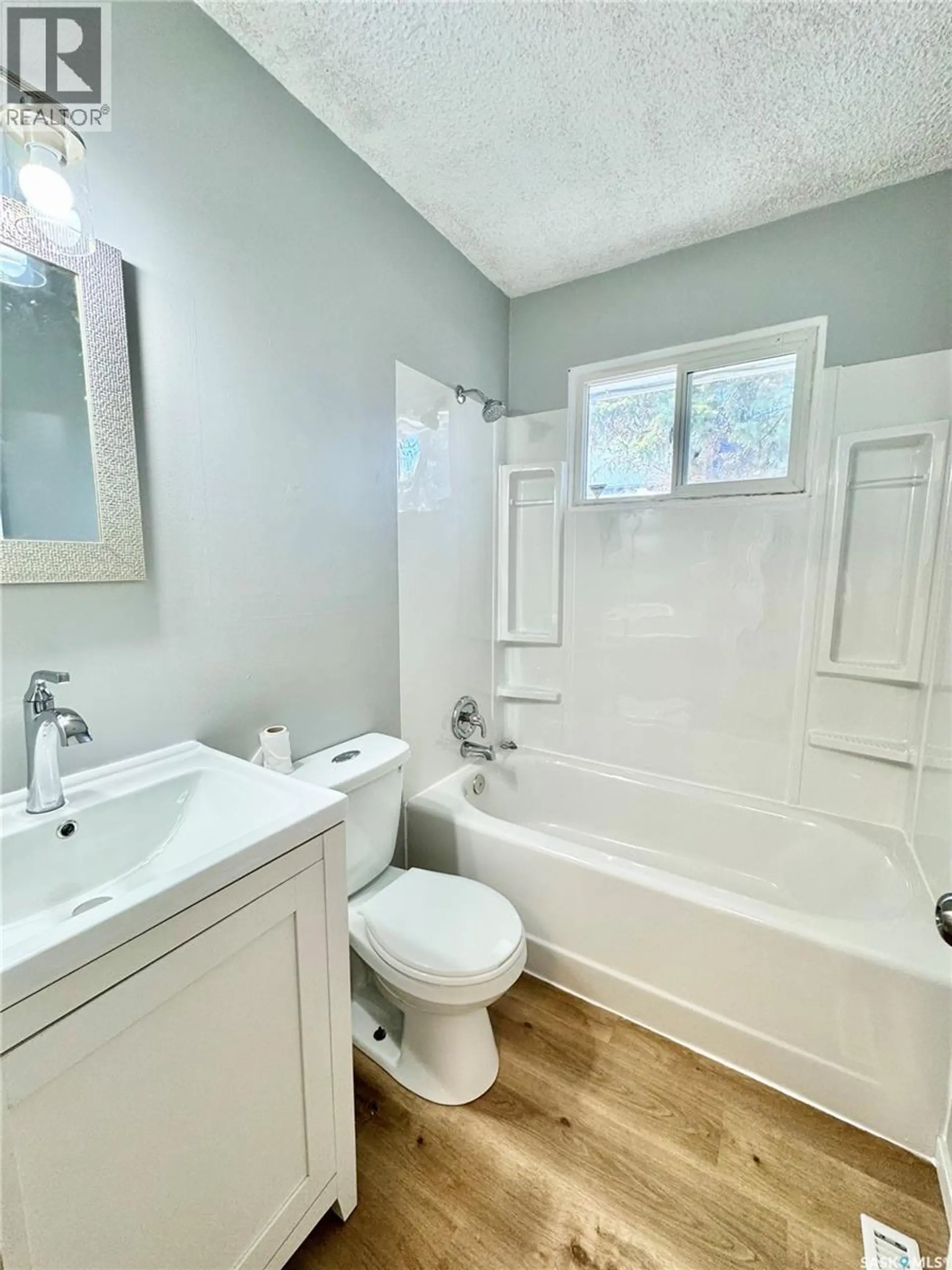 624 7th STREET E - Image 9