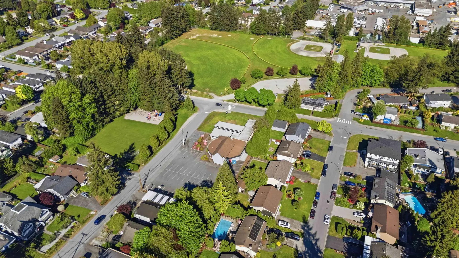 1939 Connaught Avenue - Image 7