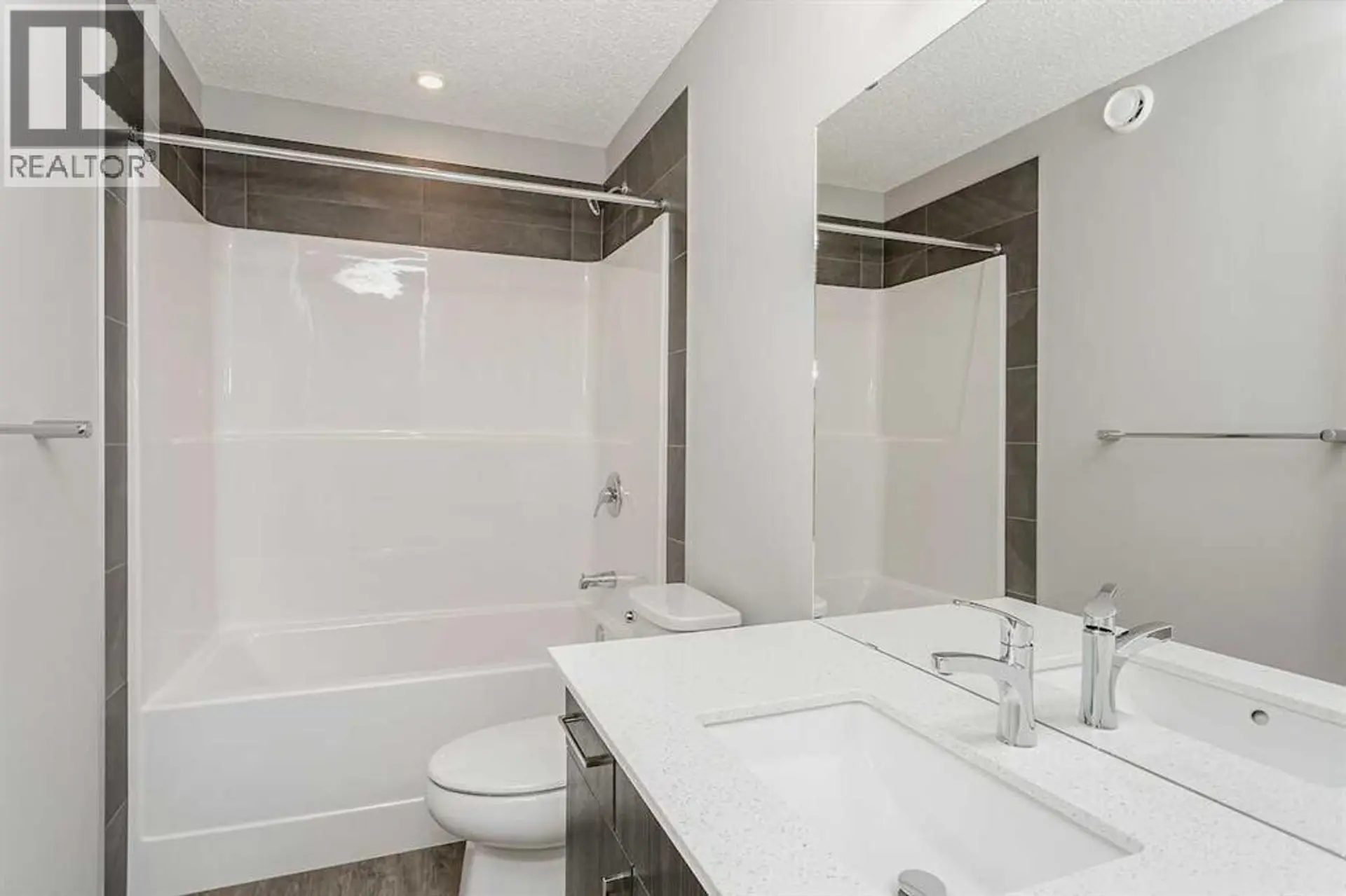 222 Heartwood Parade SE - Image 17