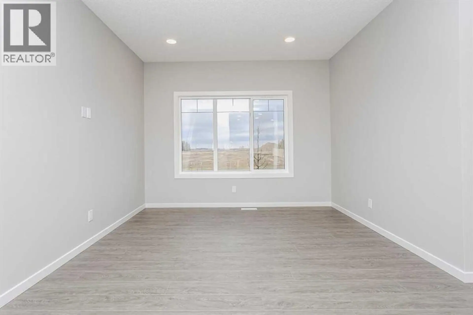 222 Heartwood Parade SE - Image 3