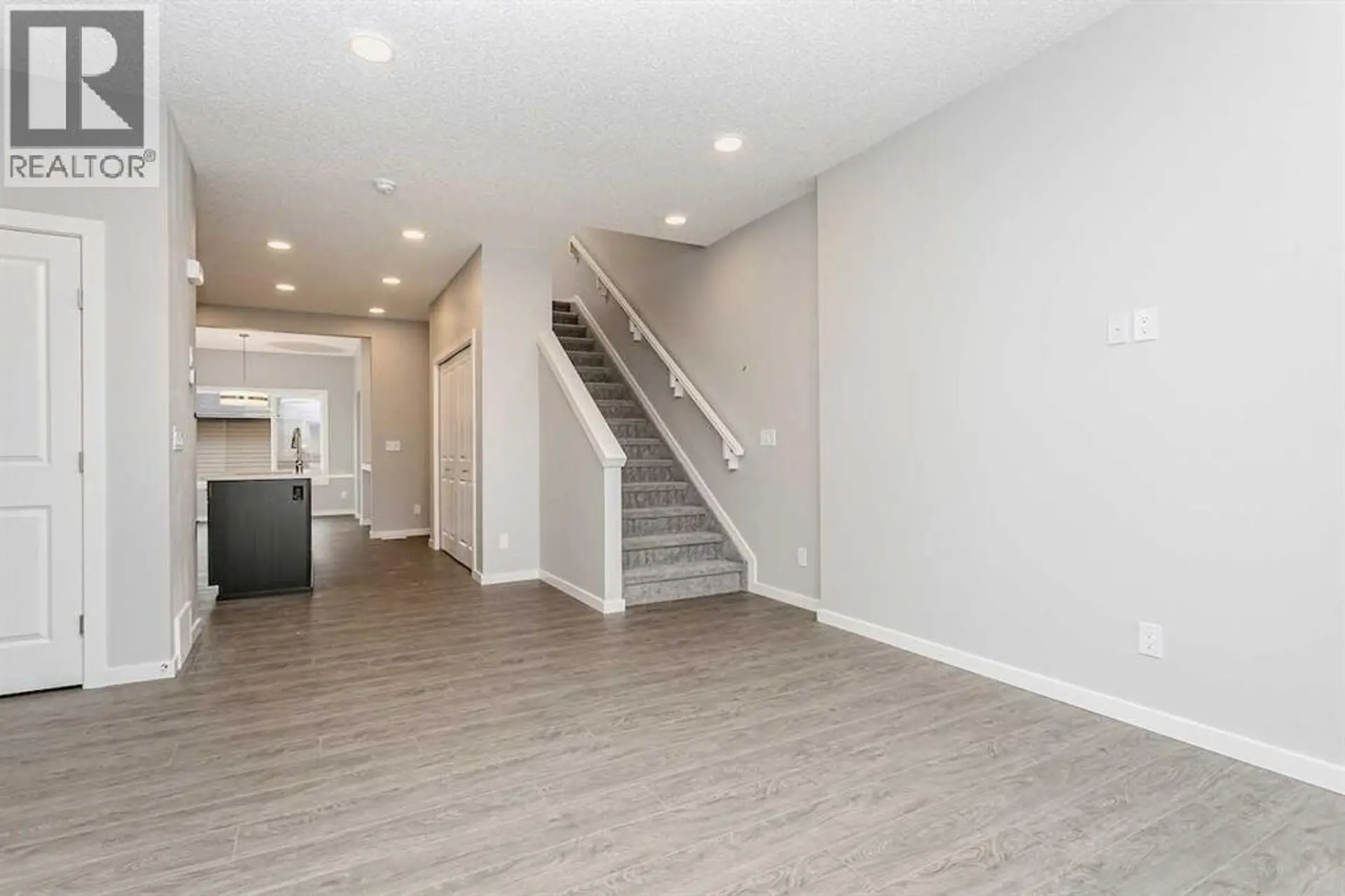 222 Heartwood Parade SE - Image 4
