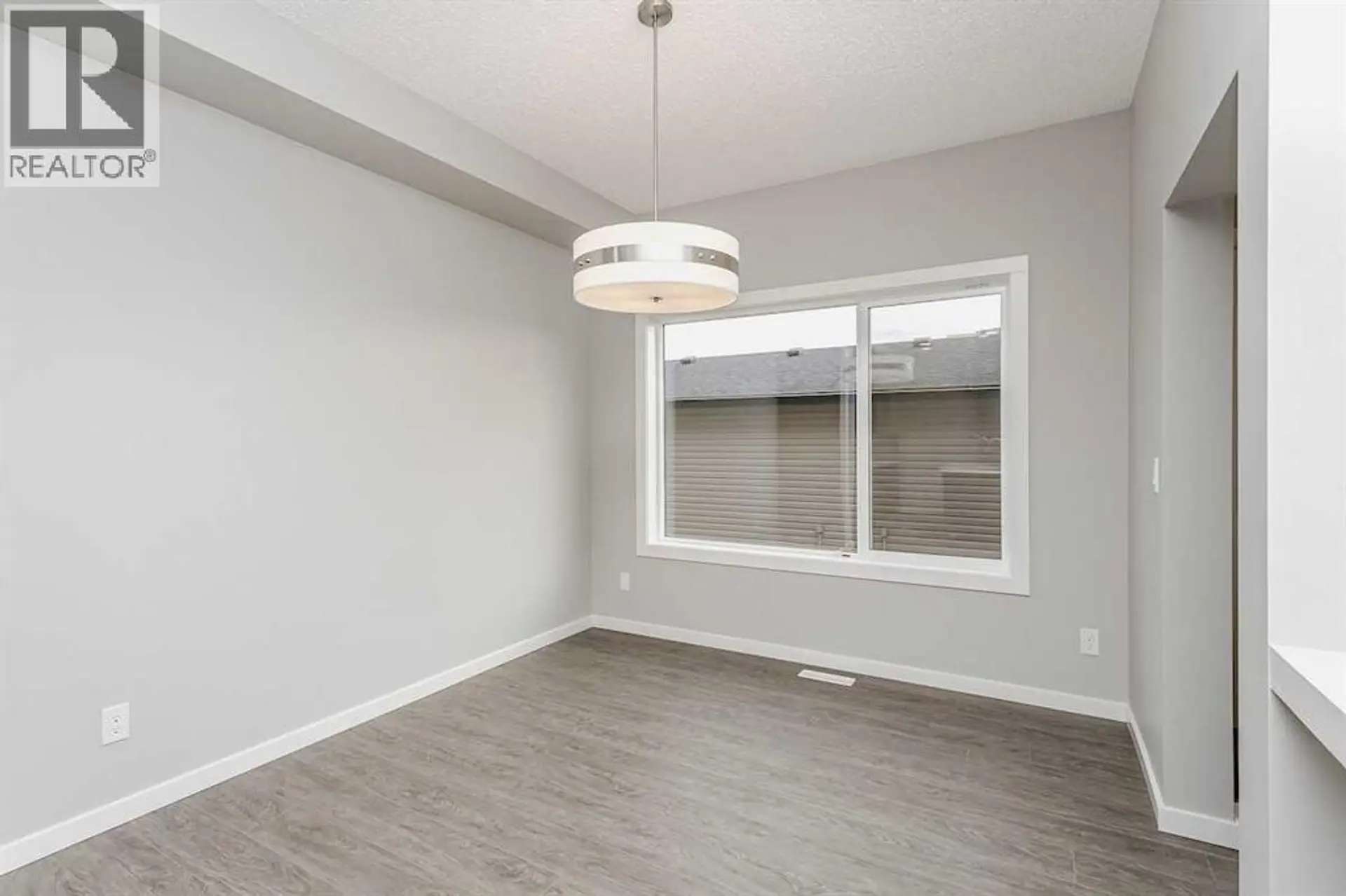 222 Heartwood Parade SE - Image 9