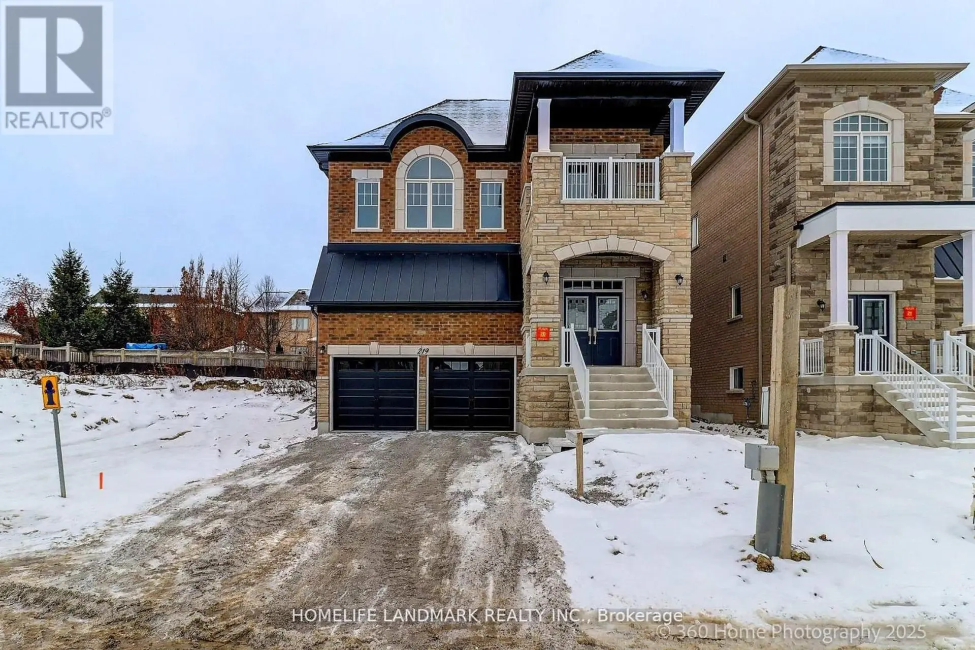 219 SEGUIN STREET - Image 1