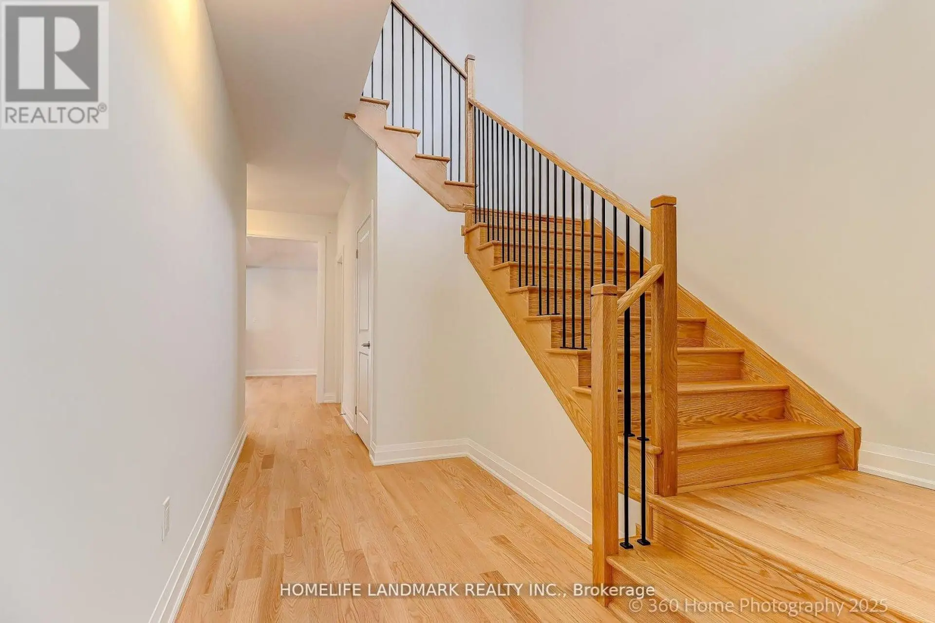 219 SEGUIN STREET - Image 2