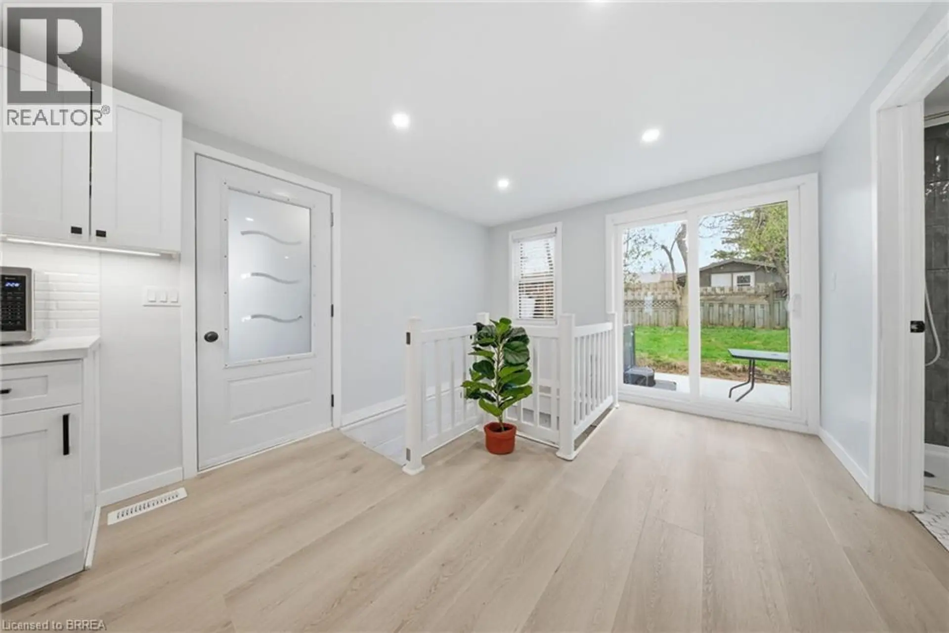 71 FOURTH Avenue - Image 10