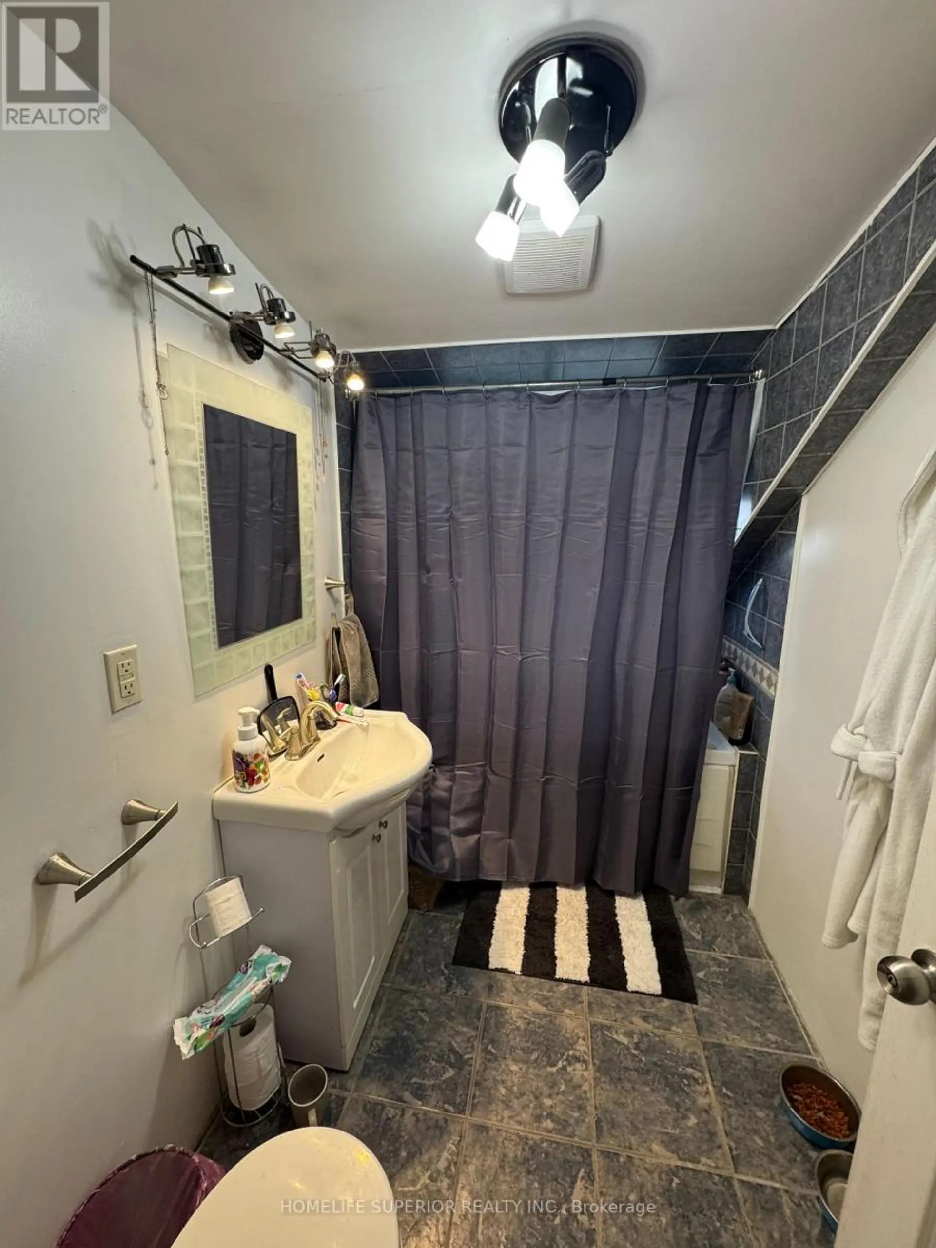 1029 ST. MARKS ROAD - Image 17
