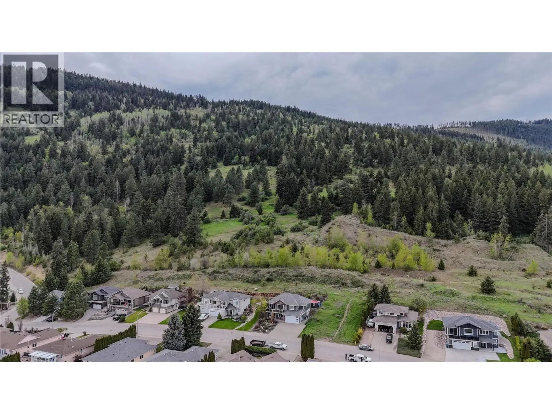 2000 Mountain View Avenue - Image 4
